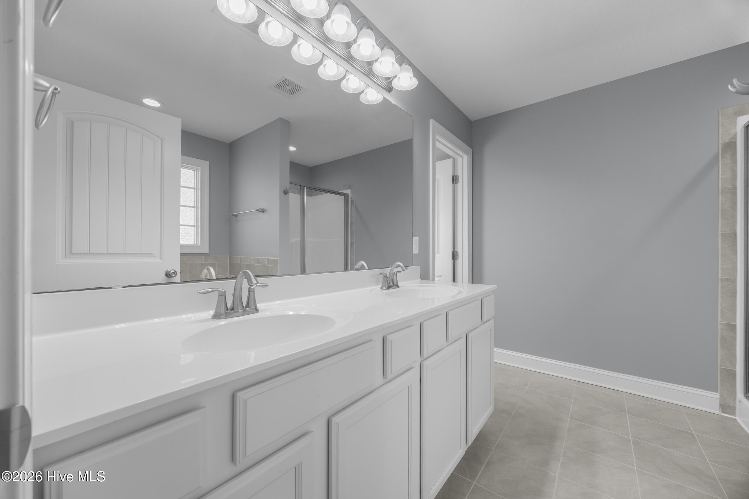 100550034 | Photo 33