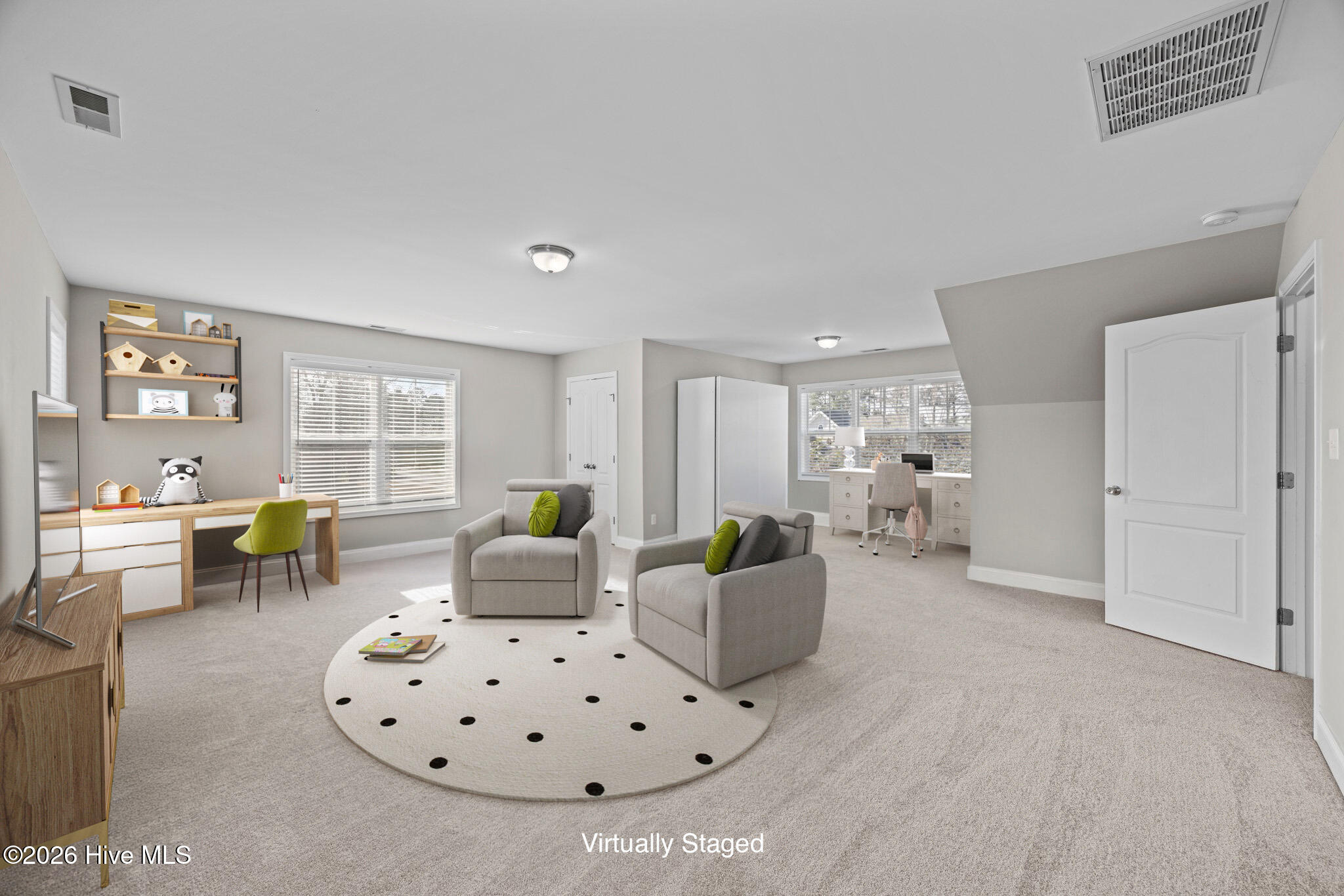 100561855 | Photo 21