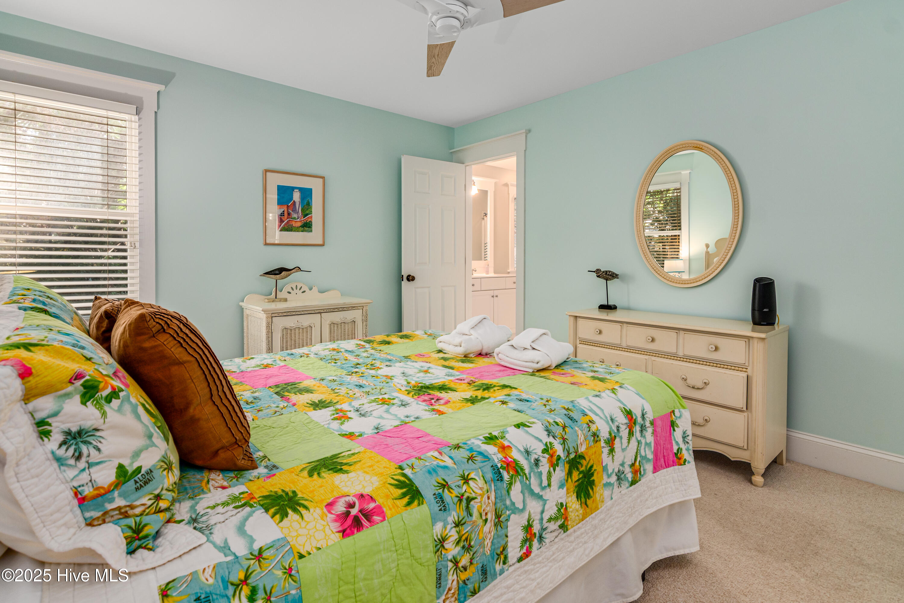 100510045 | Photo 29