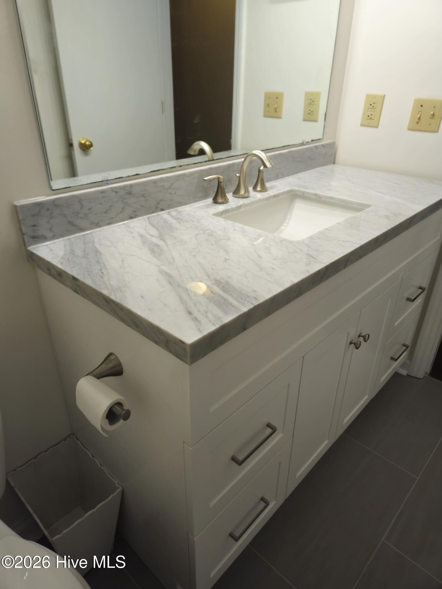 100517118 | Photo 21