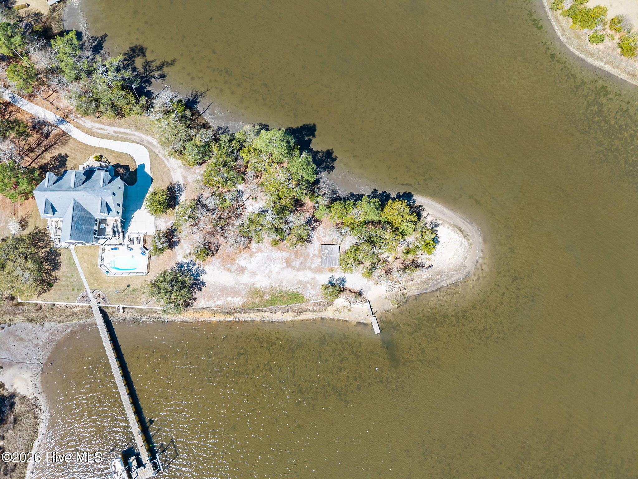 100561544 | Photo 15