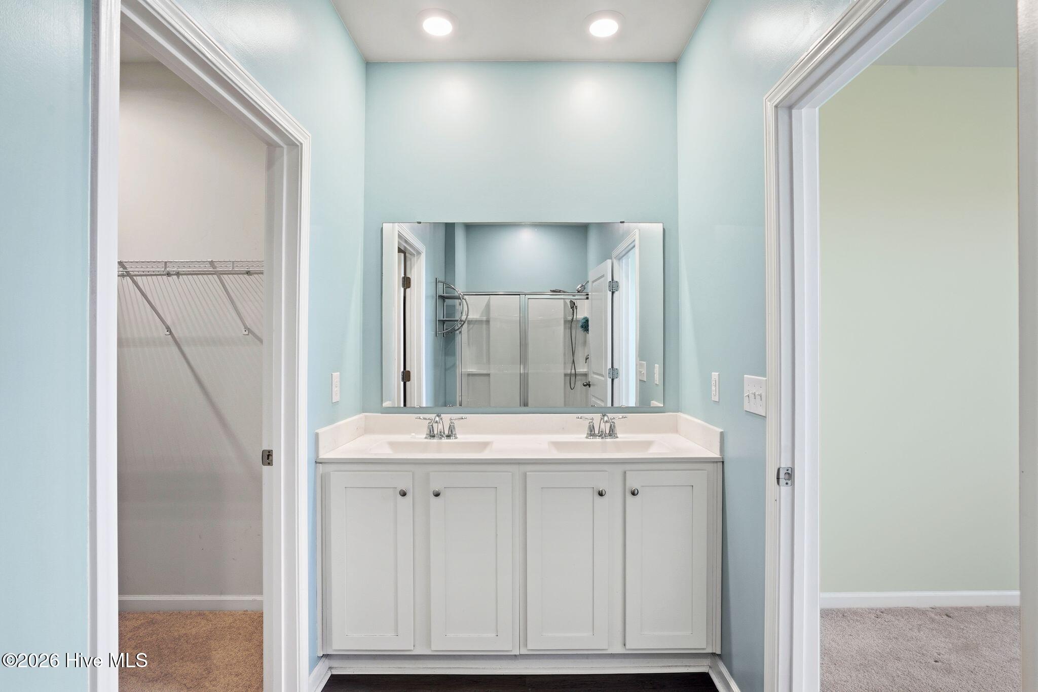 100562900 | Photo 20