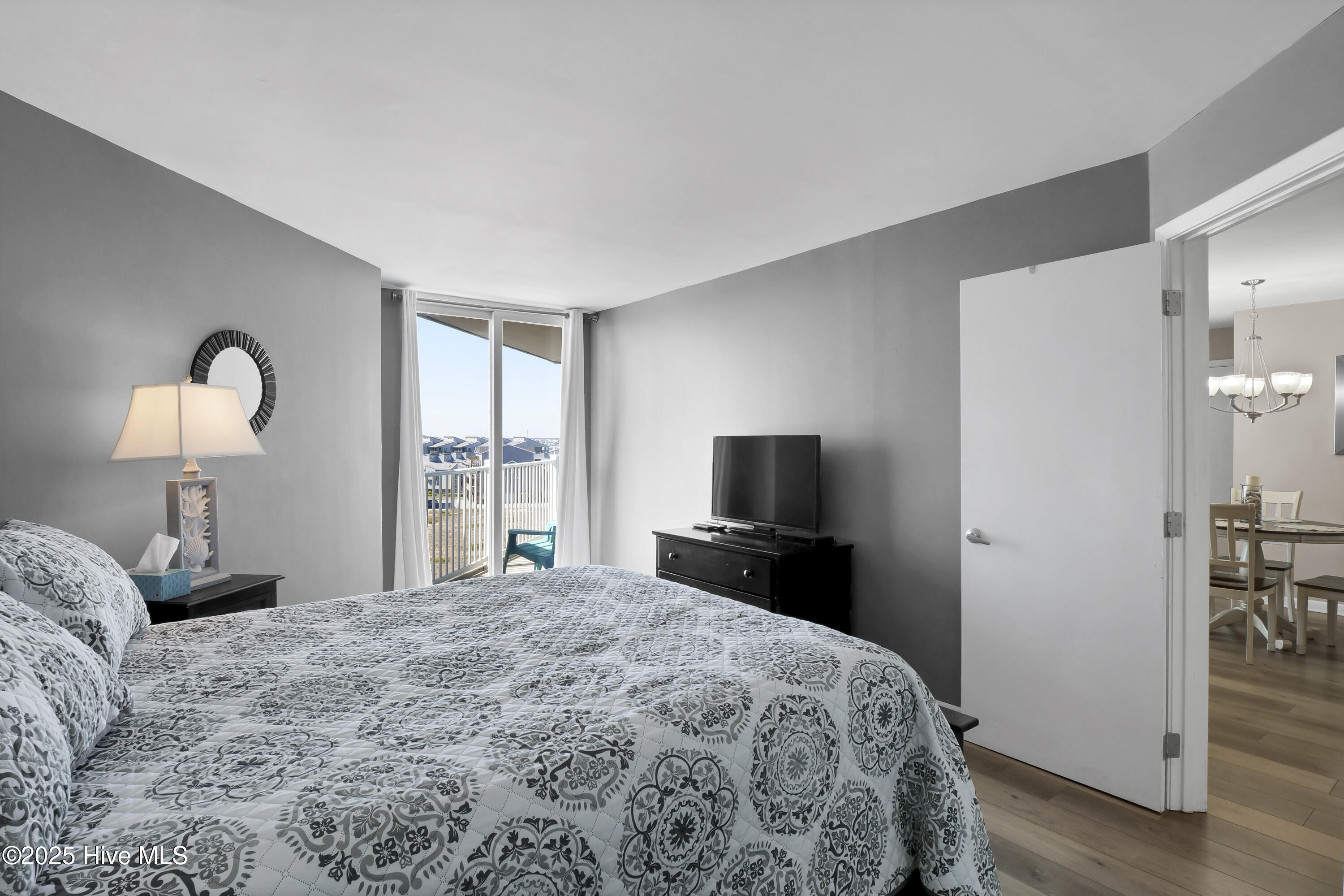 100520966 | Photo 20