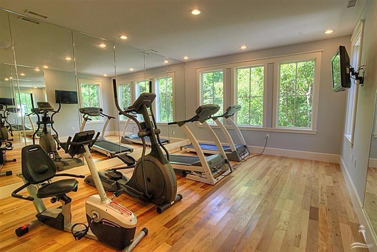 100414806 | Photo 16