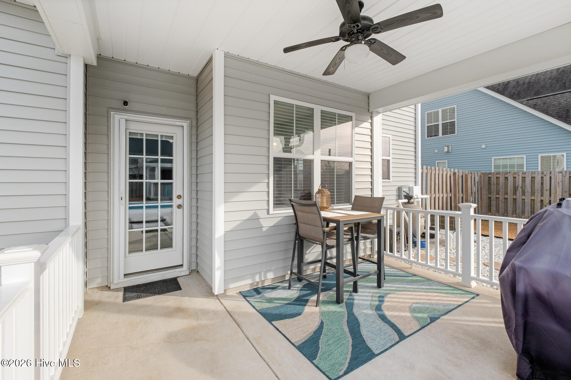 100552909 | Photo 52