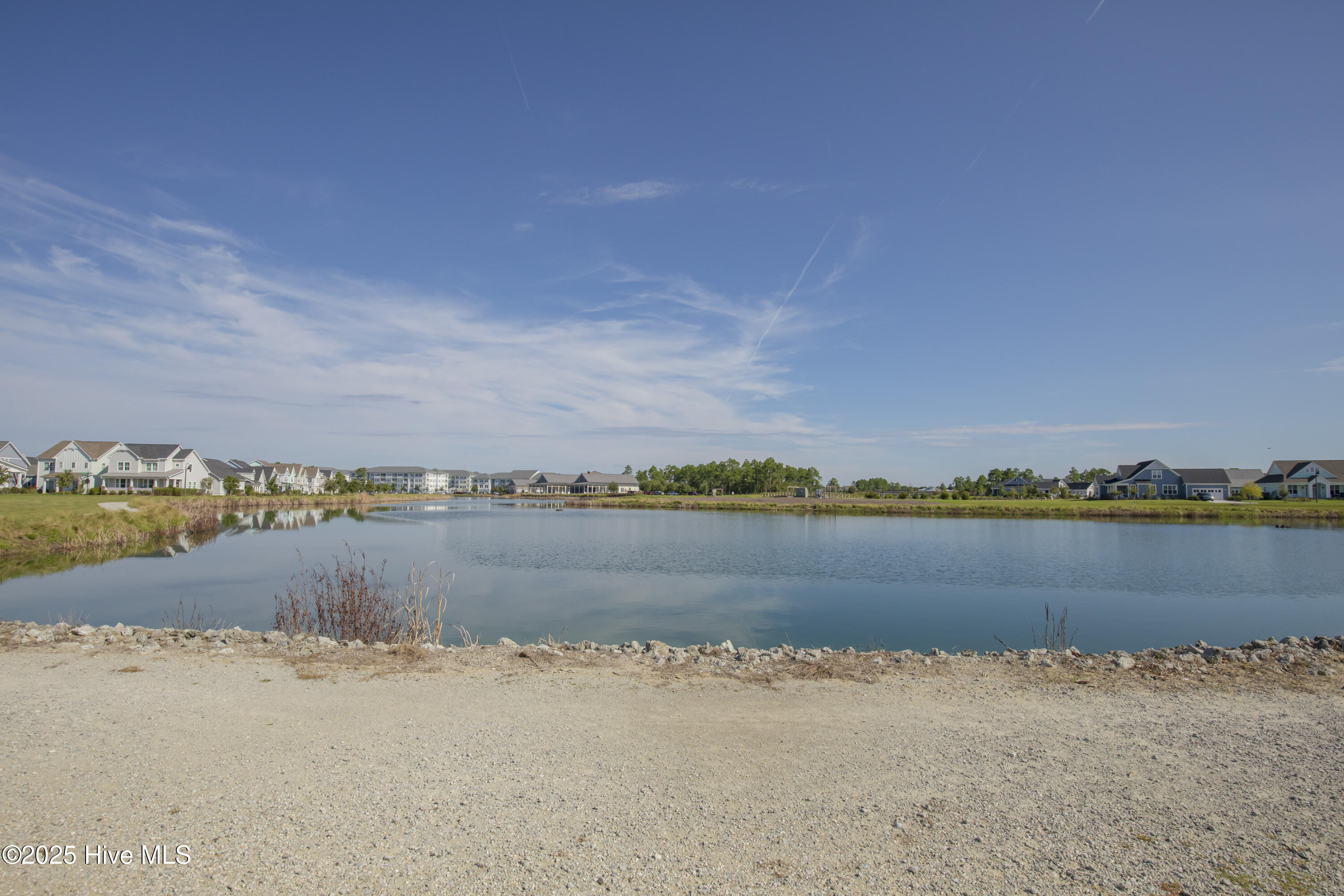 100545811 | Photo 51