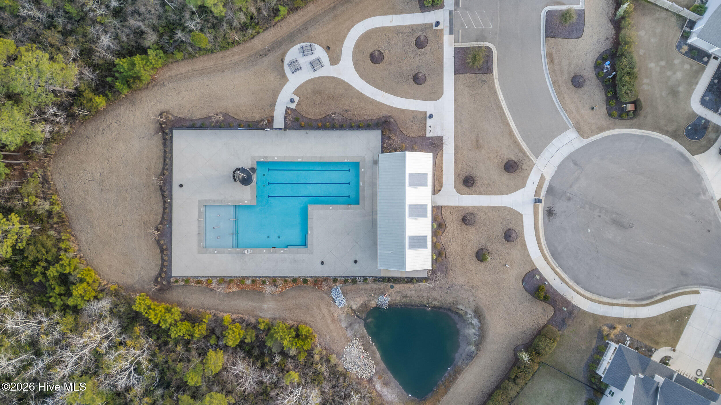 100550953 | Photo 56