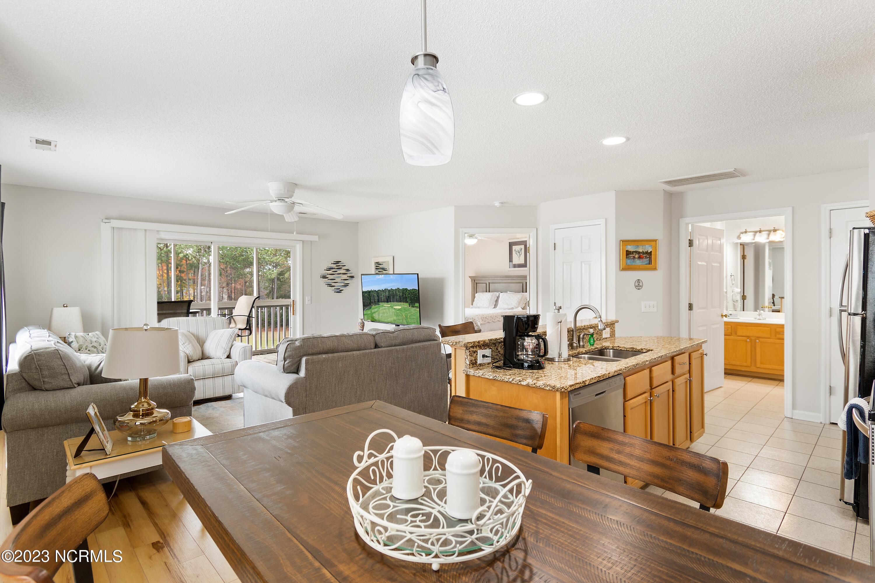 100564756 | Photo 13