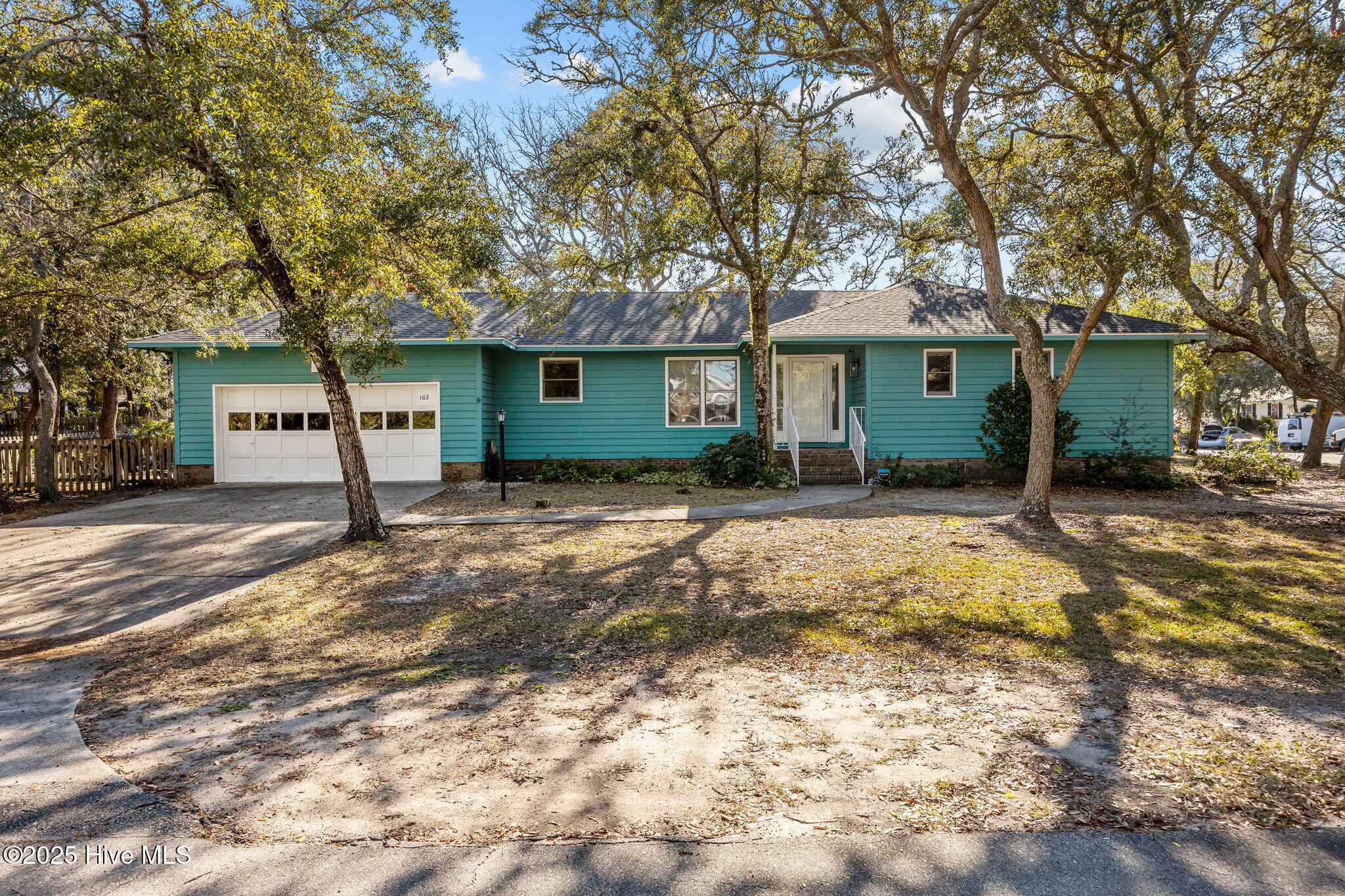 100522613 | Photo 38