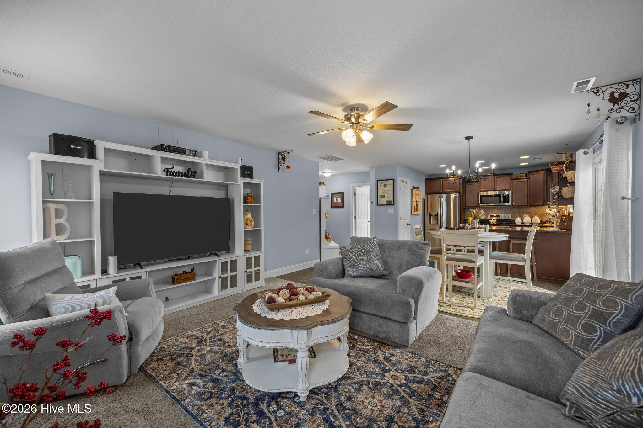 100551415 | Photo 15