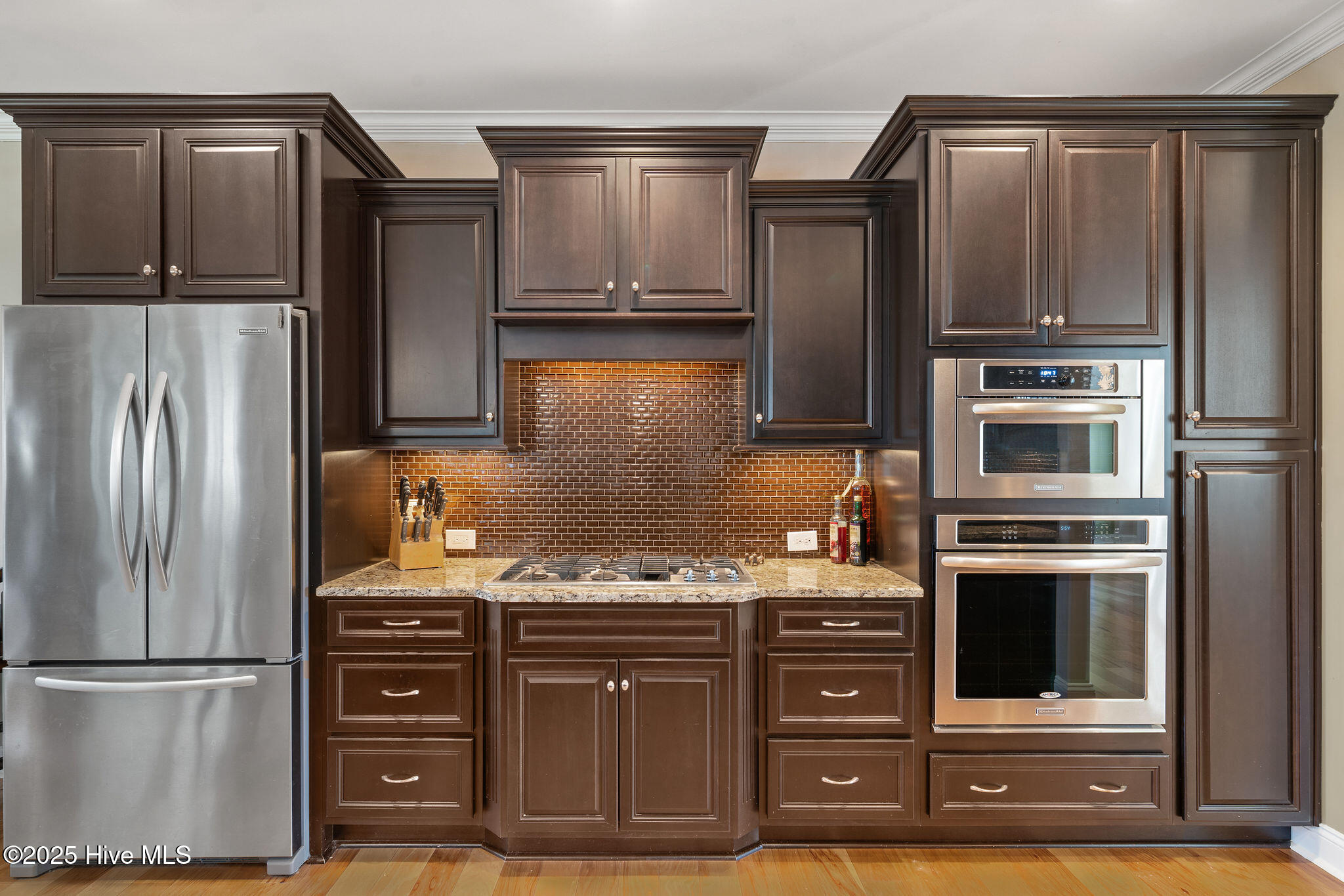 100542453 | Photo 13