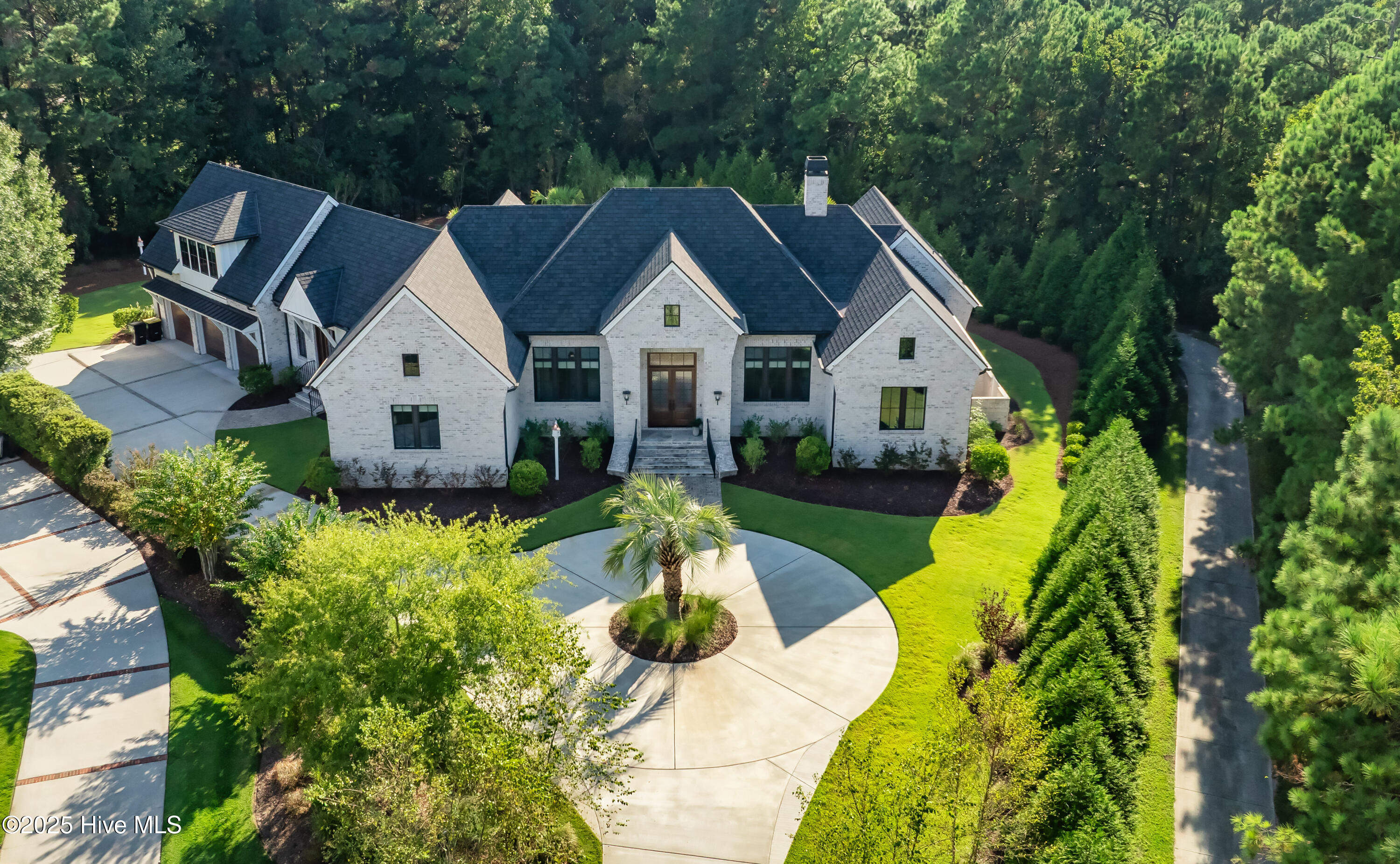 100532496 | Photo 81