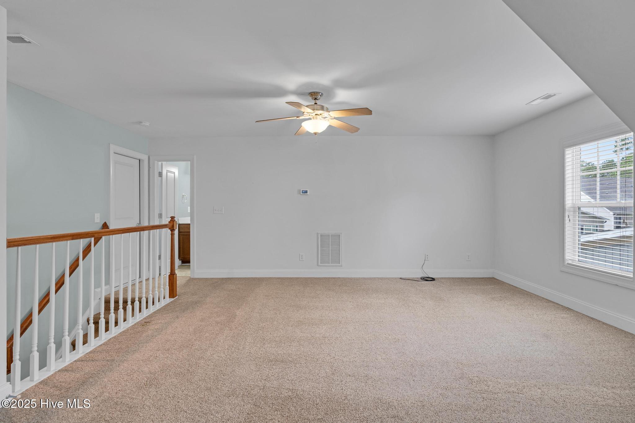 100513832 | Photo 34