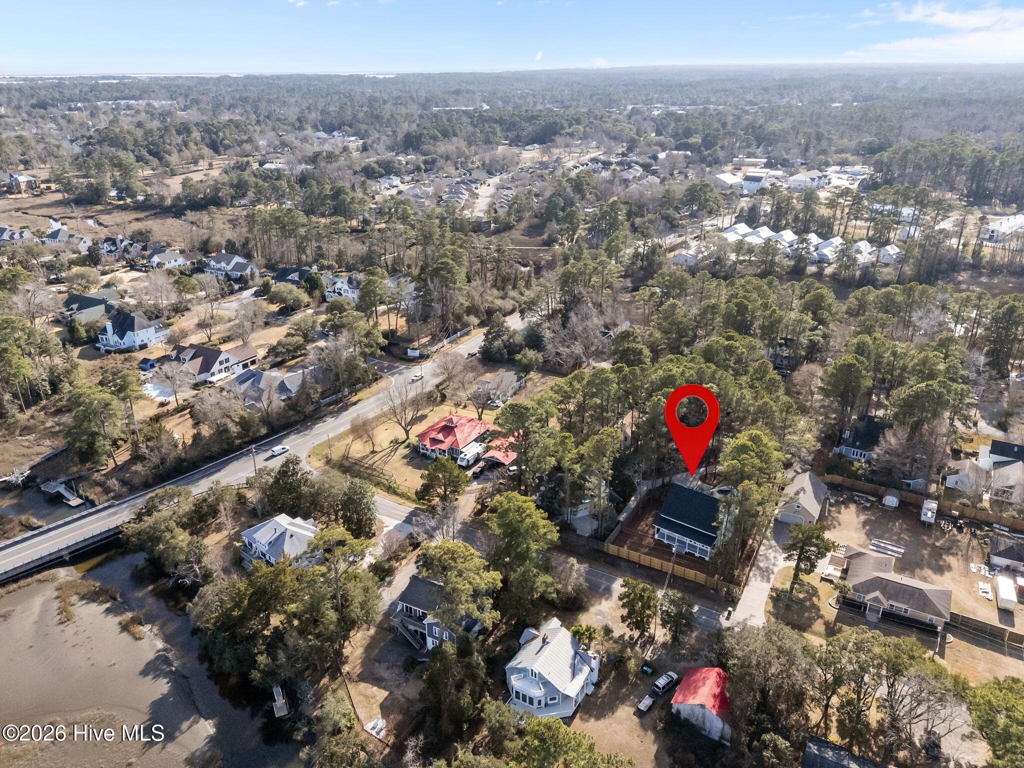 100551579 | Photo 42