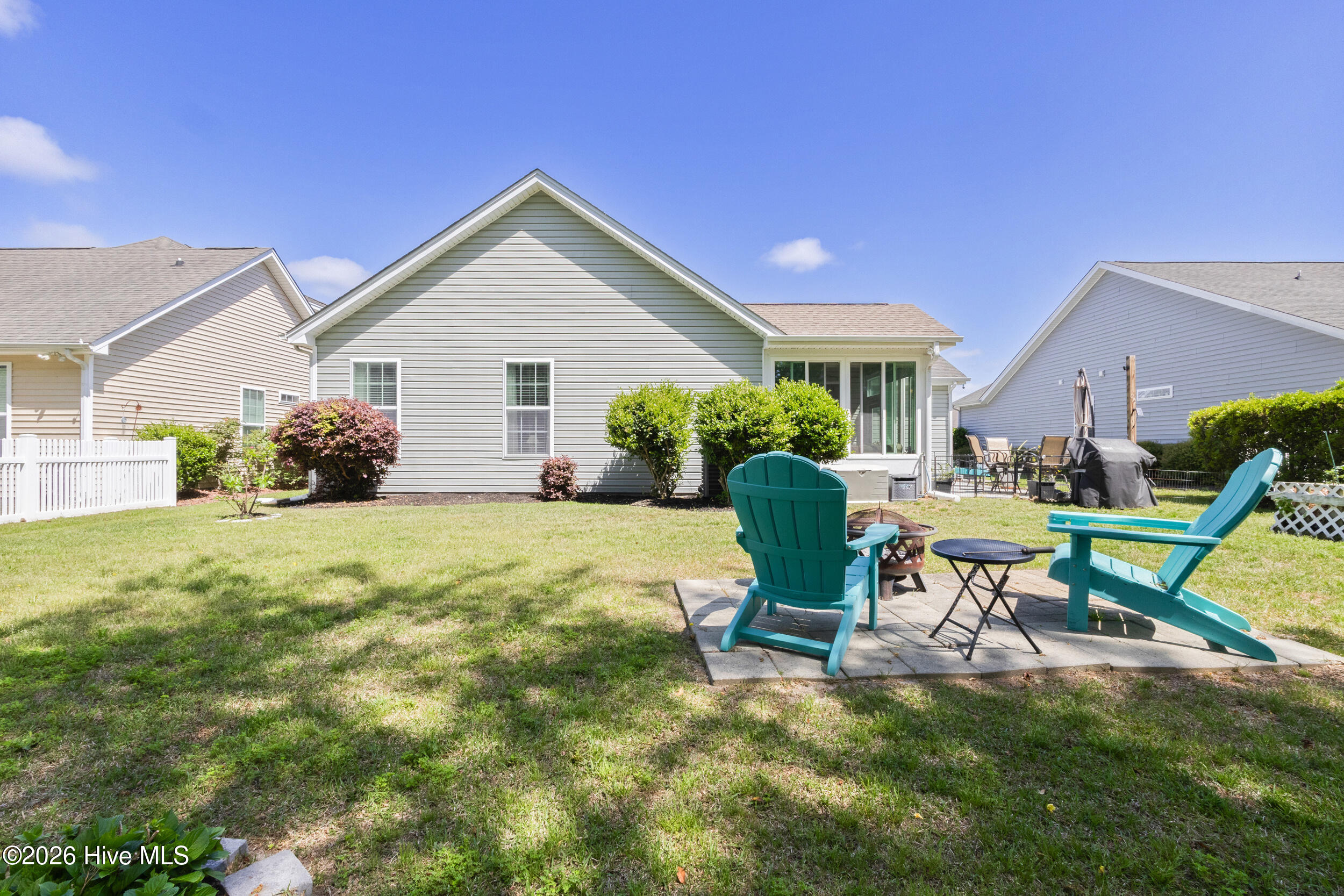 100565406 | Photo 42