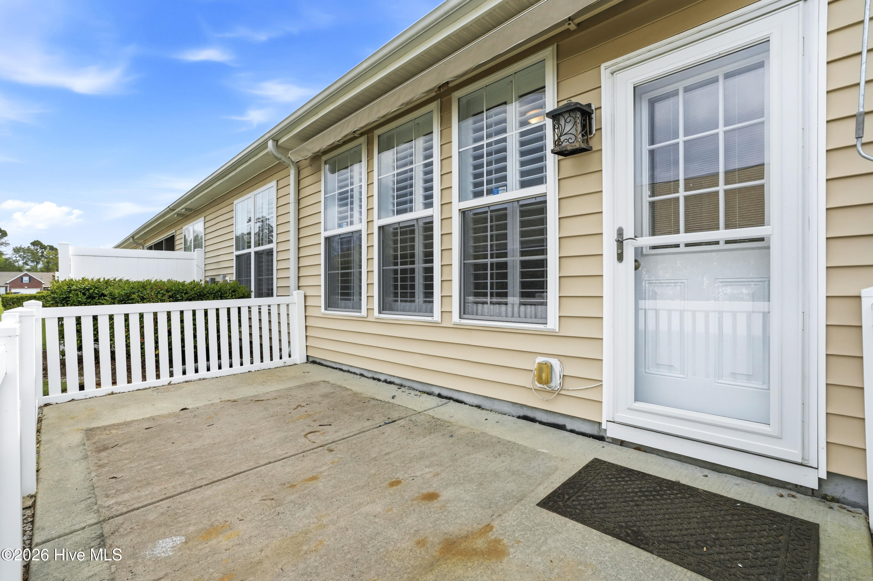 100564881 | Photo 40