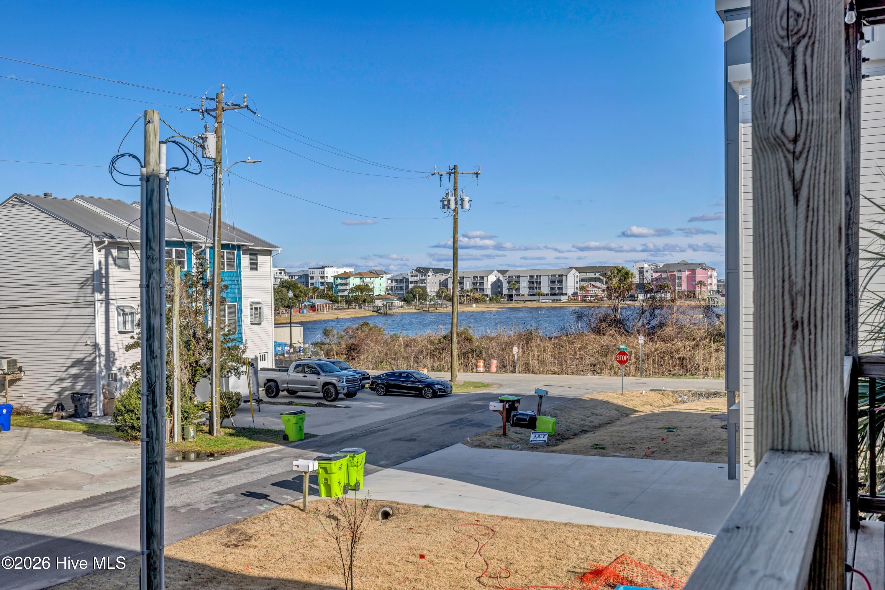 100549808 | Photo 22