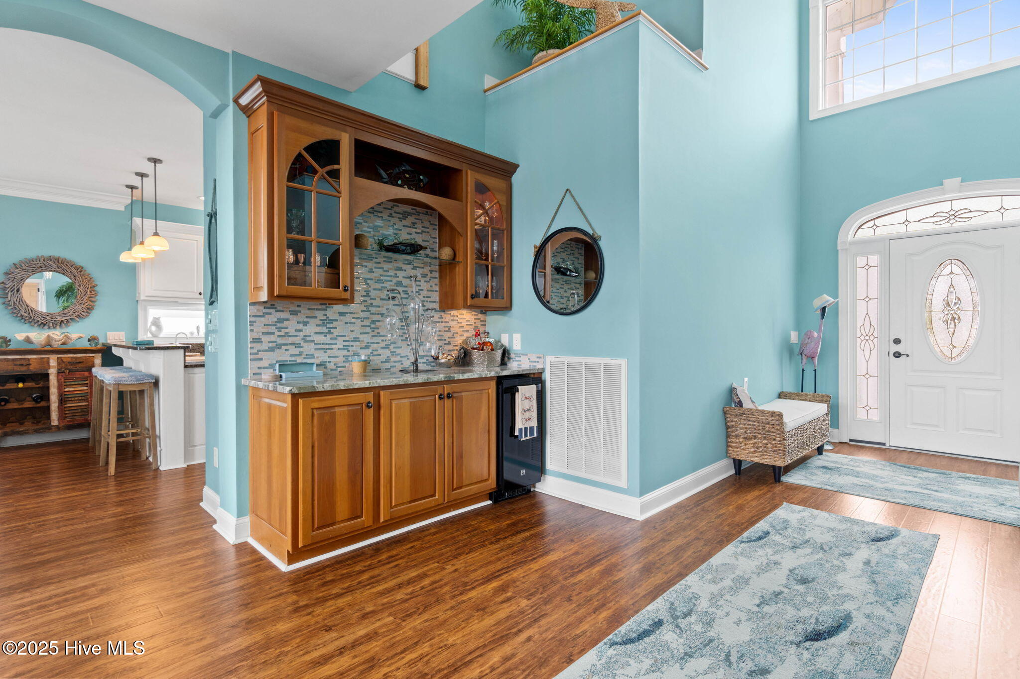 100543695 | Photo 32