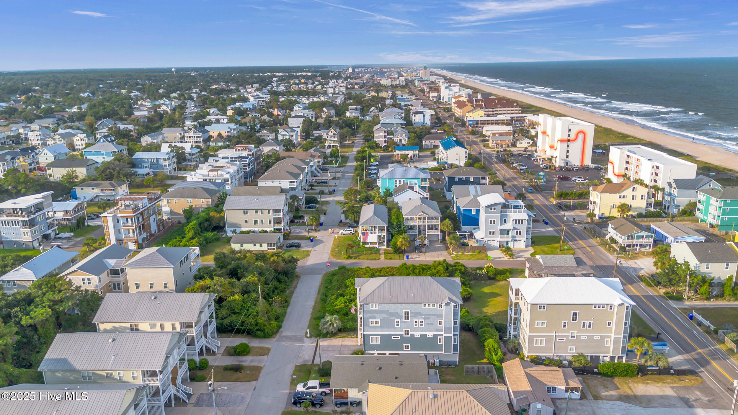 100530363 | Photo 51