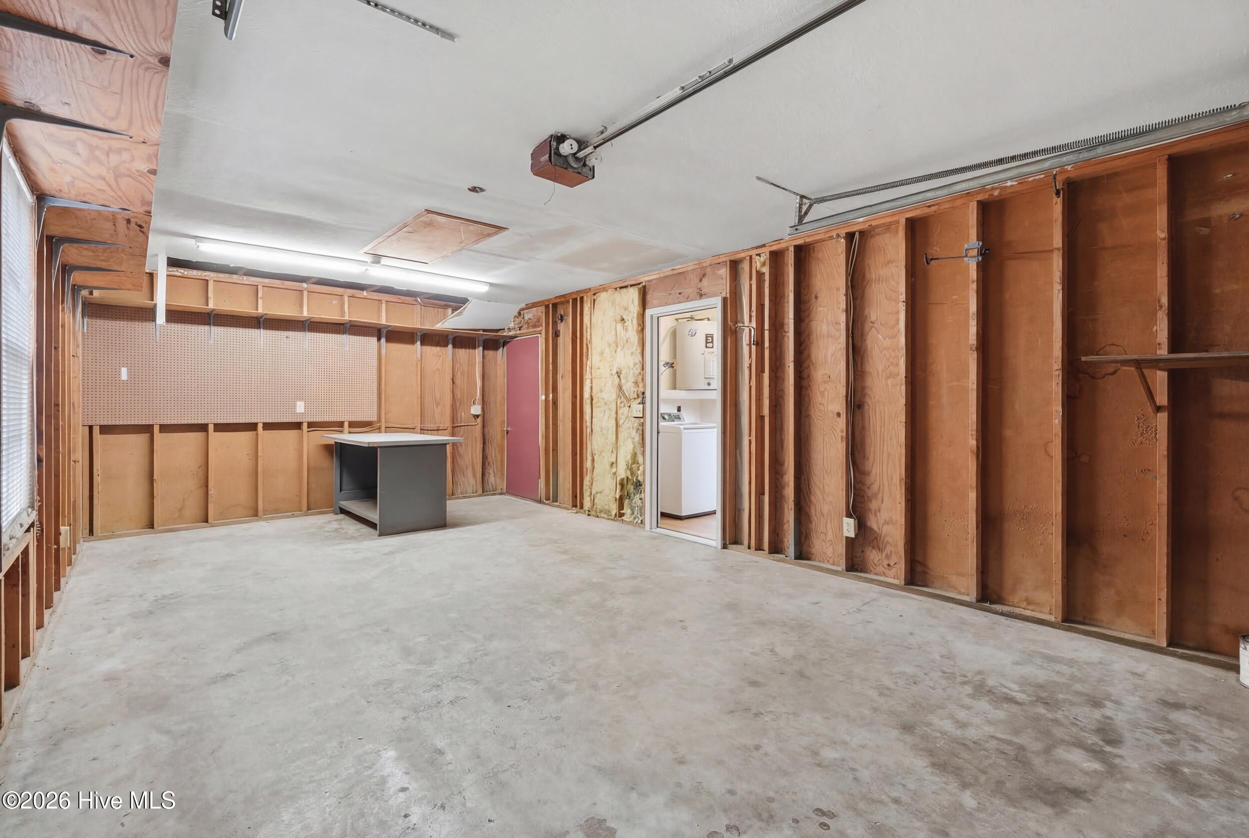 100559462 | Photo 18