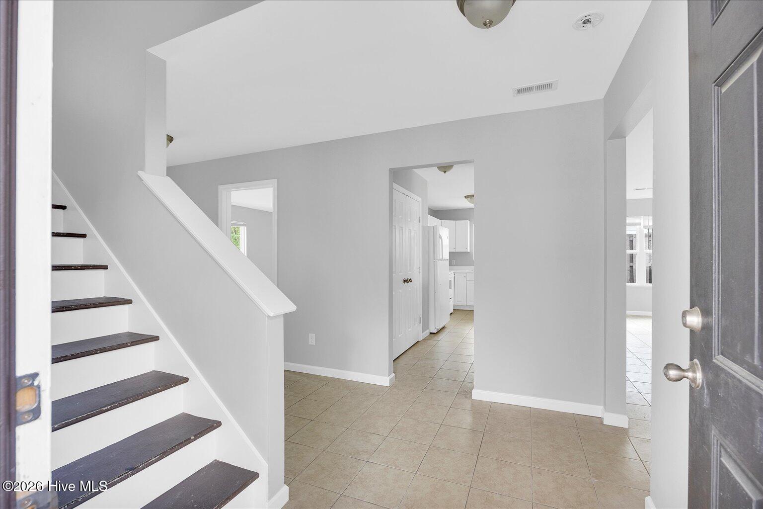 100560546 | Photo 22