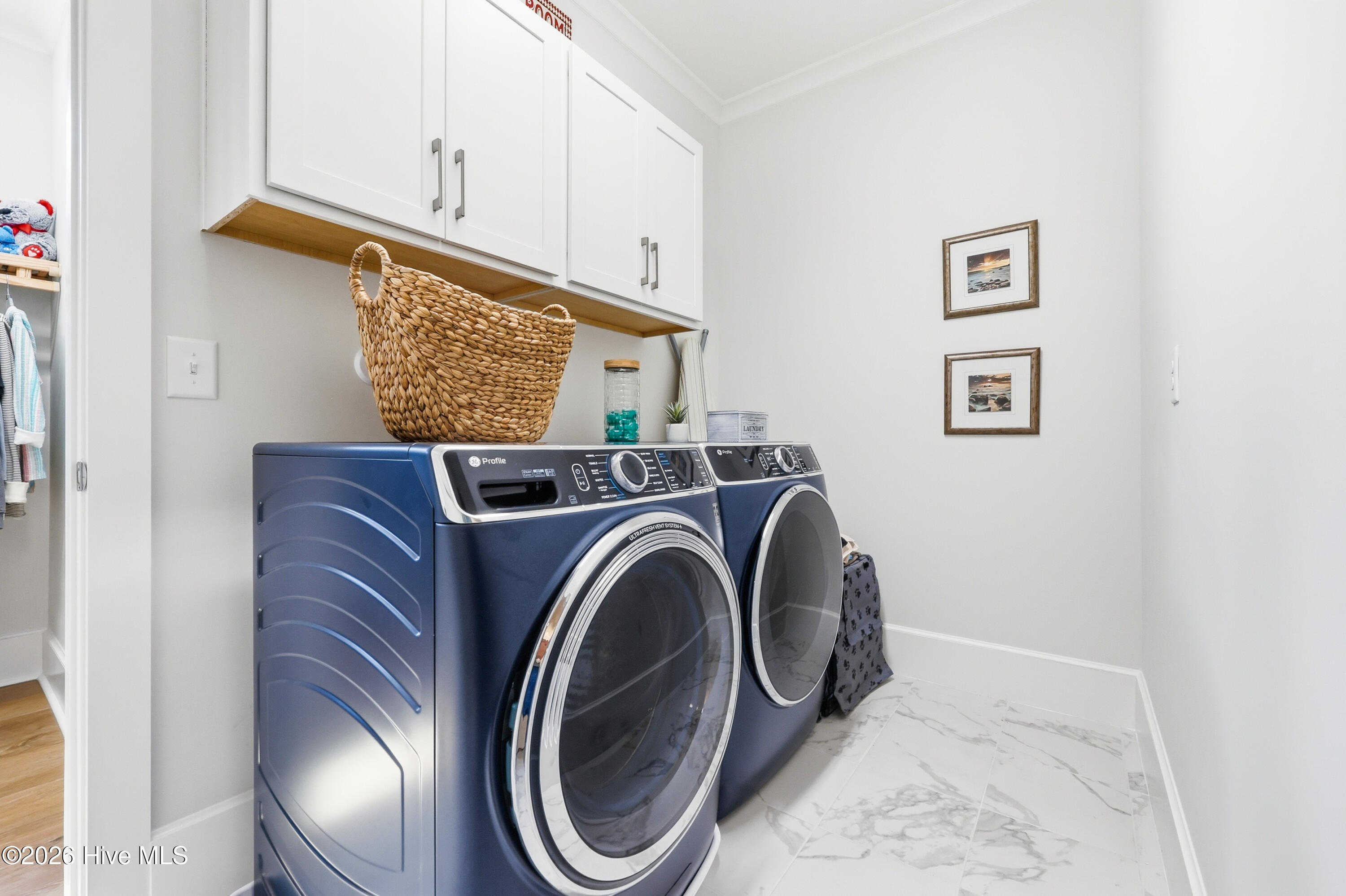 100564440 | Photo 21