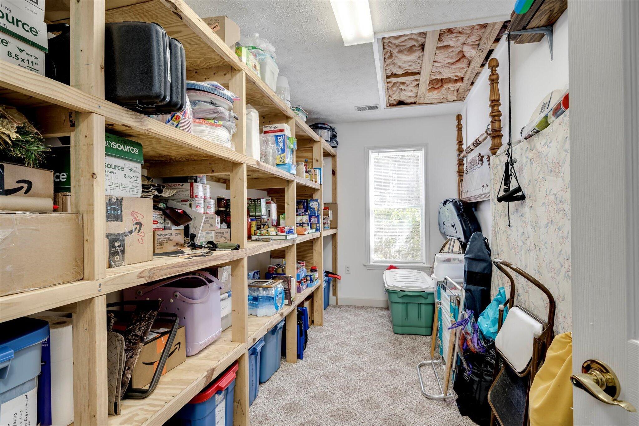 Storage room off den
