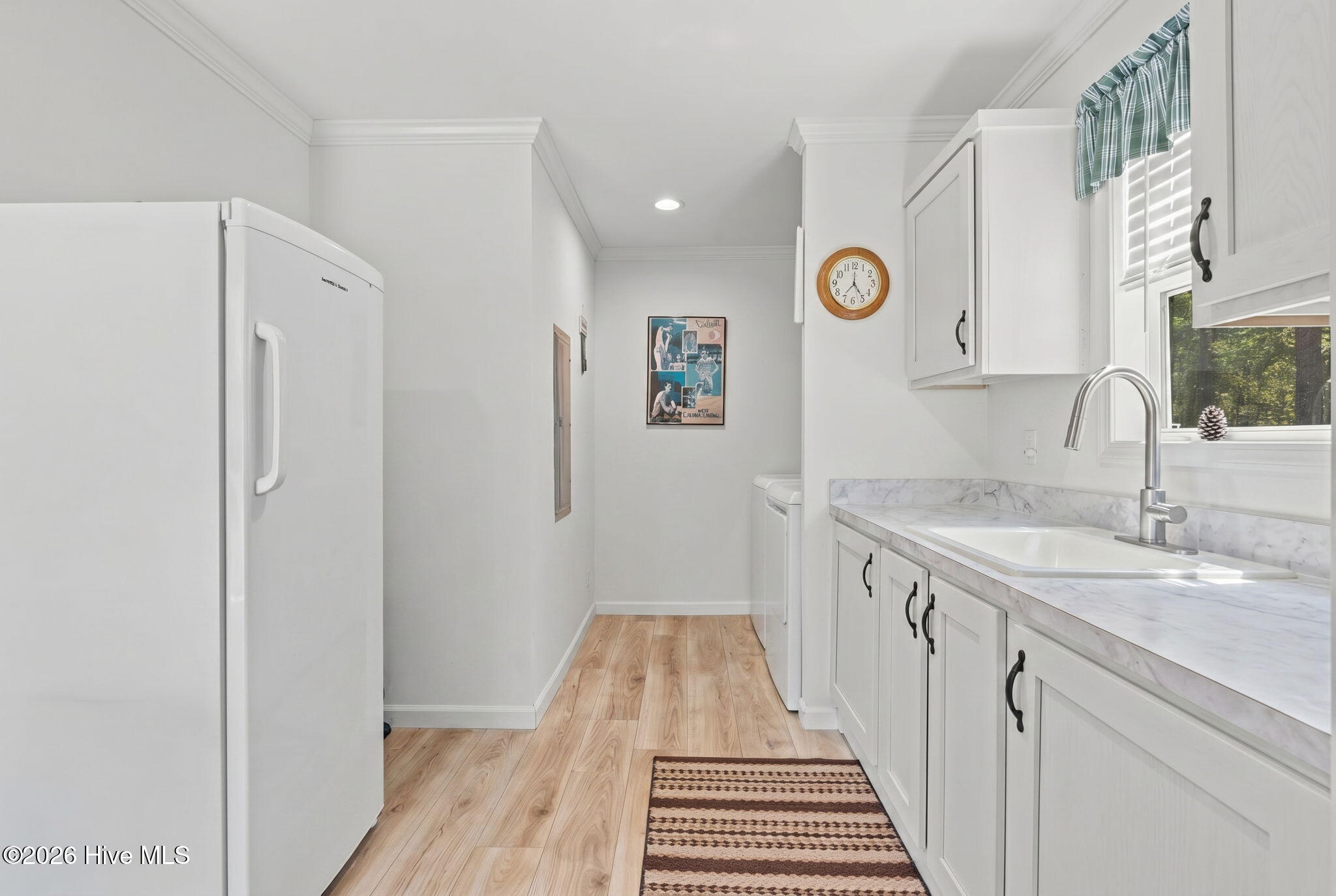 100567868 | Photo 23