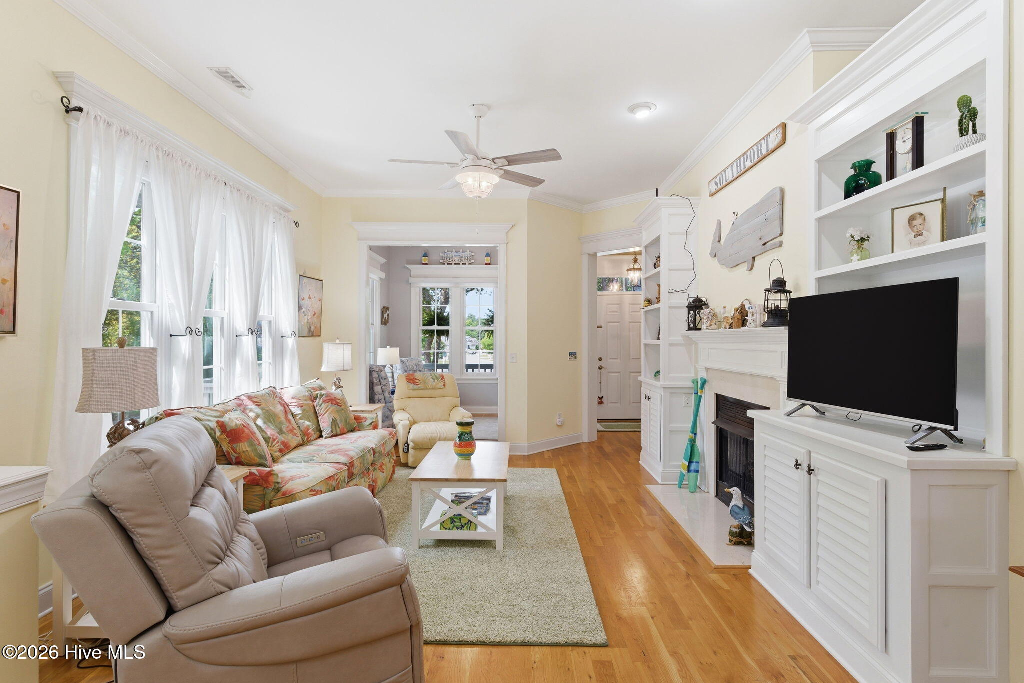 100569459 | Photo 12