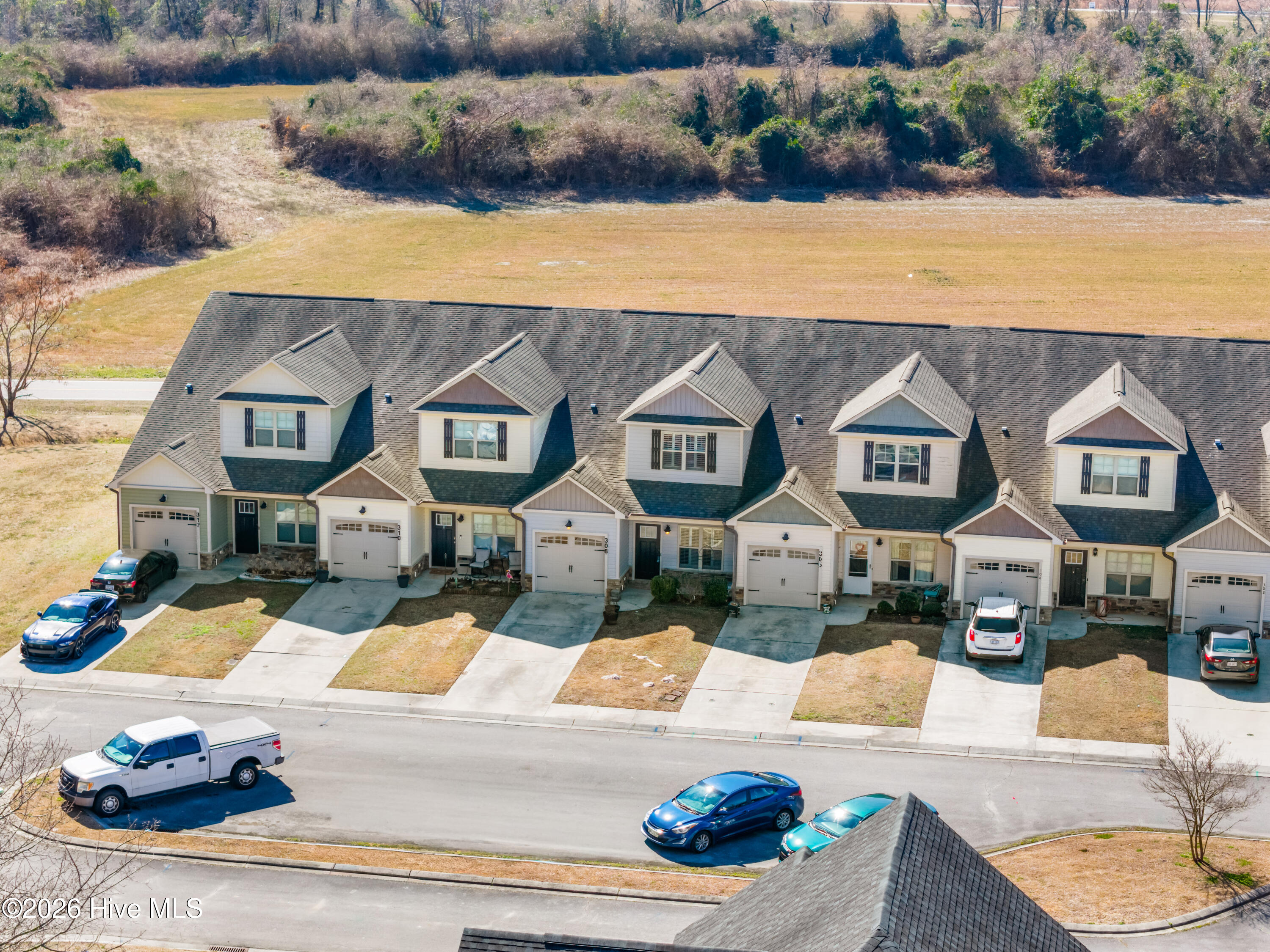 100554822 | Photo 49