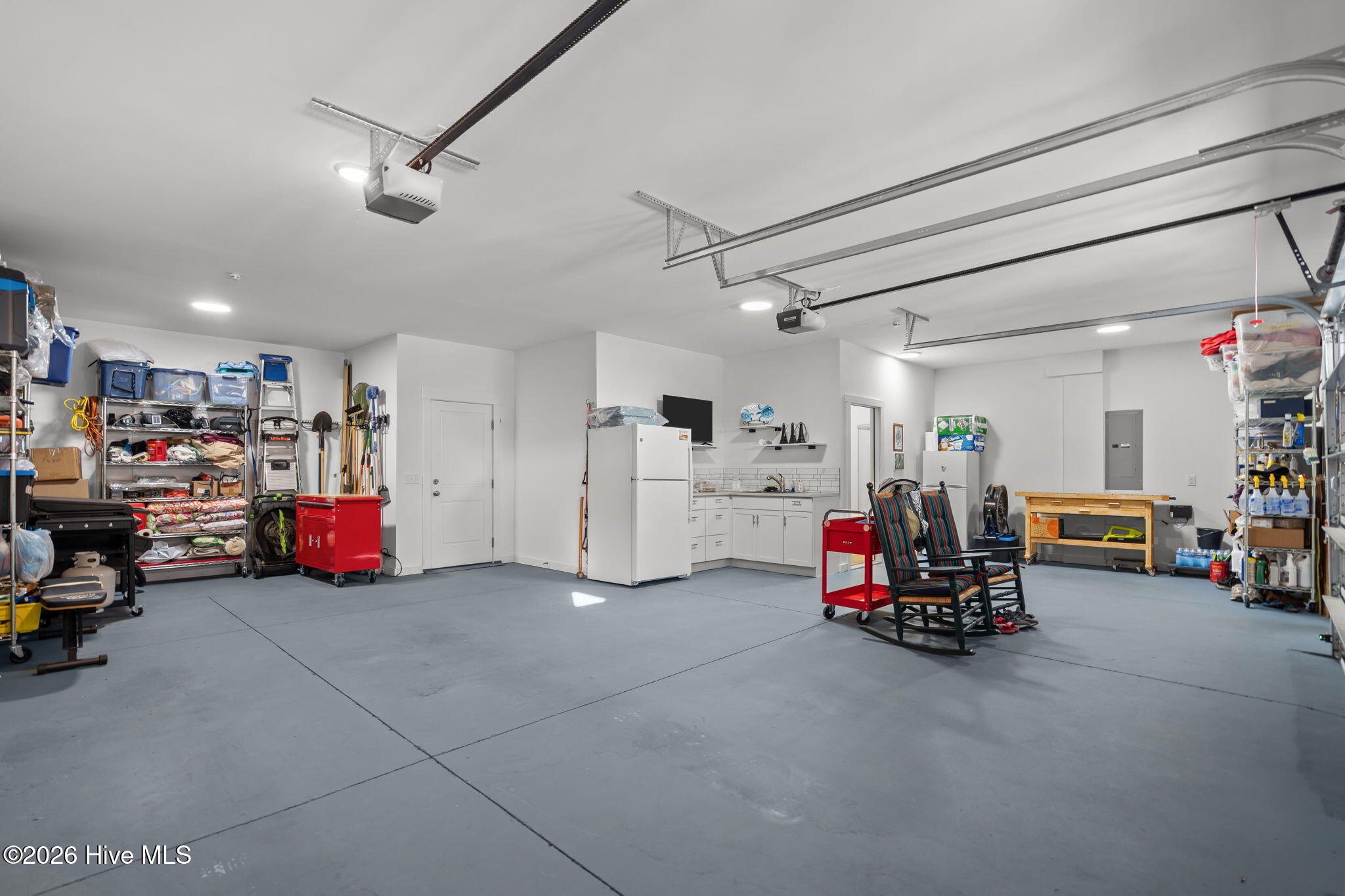 100546966 | Photo 43