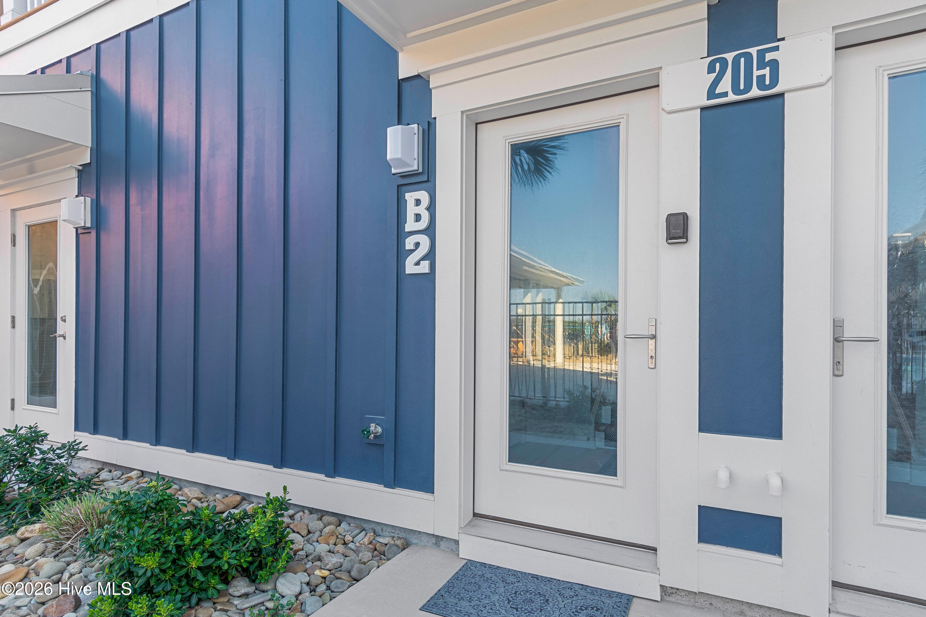 100565298 | Photo 20