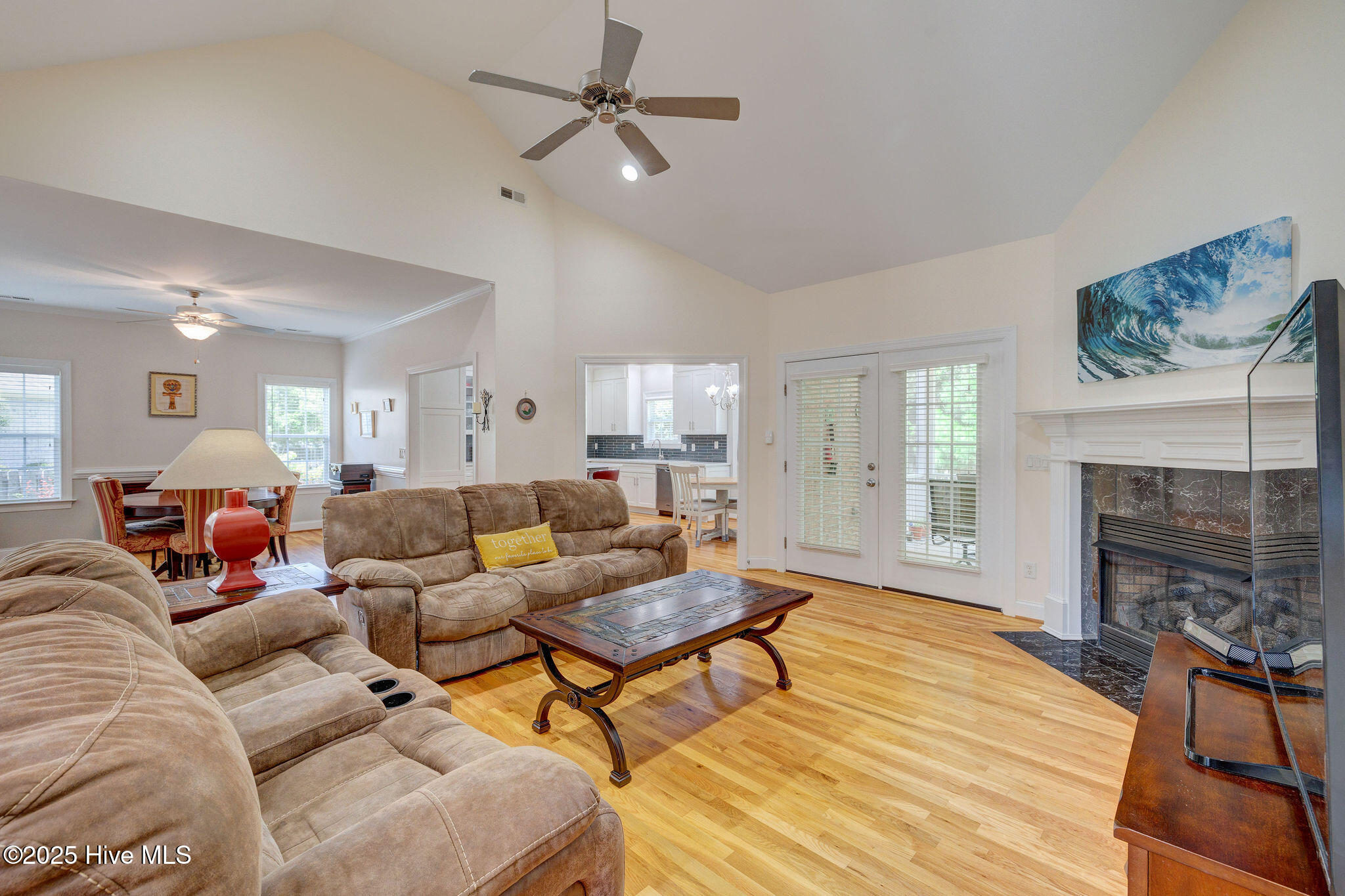 5500WarrendaleCourtNorth-2