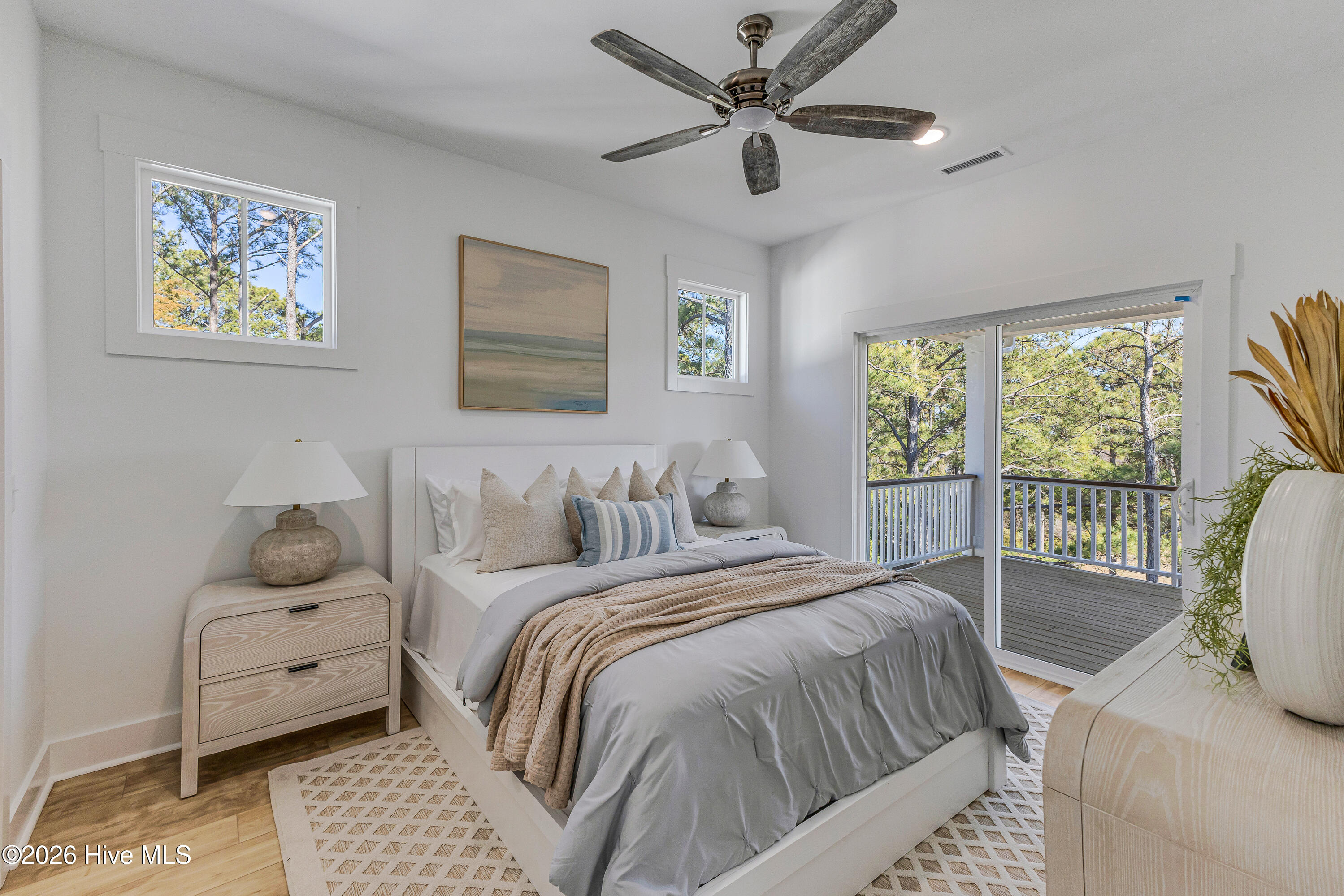 100534543 | Photo 21