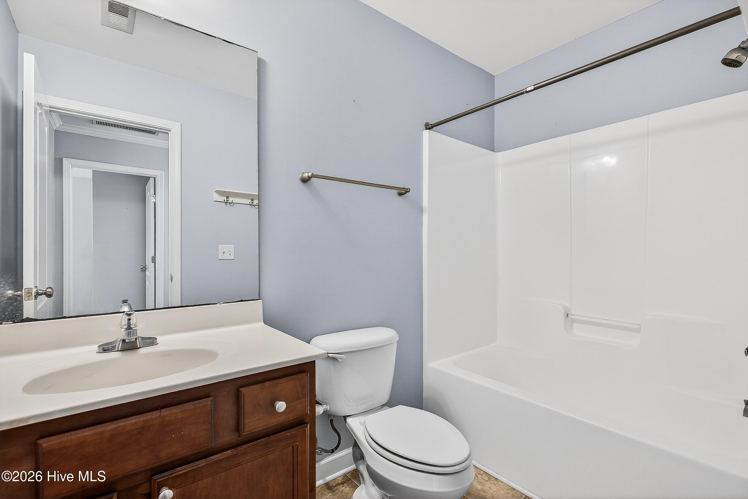 100553930 | Photo 16