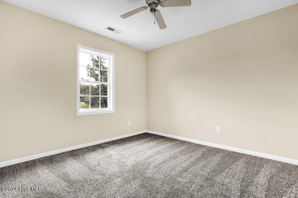 100550999 | Photo 19