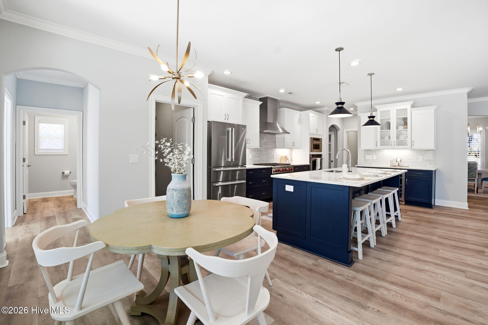 100555093 | Photo 19