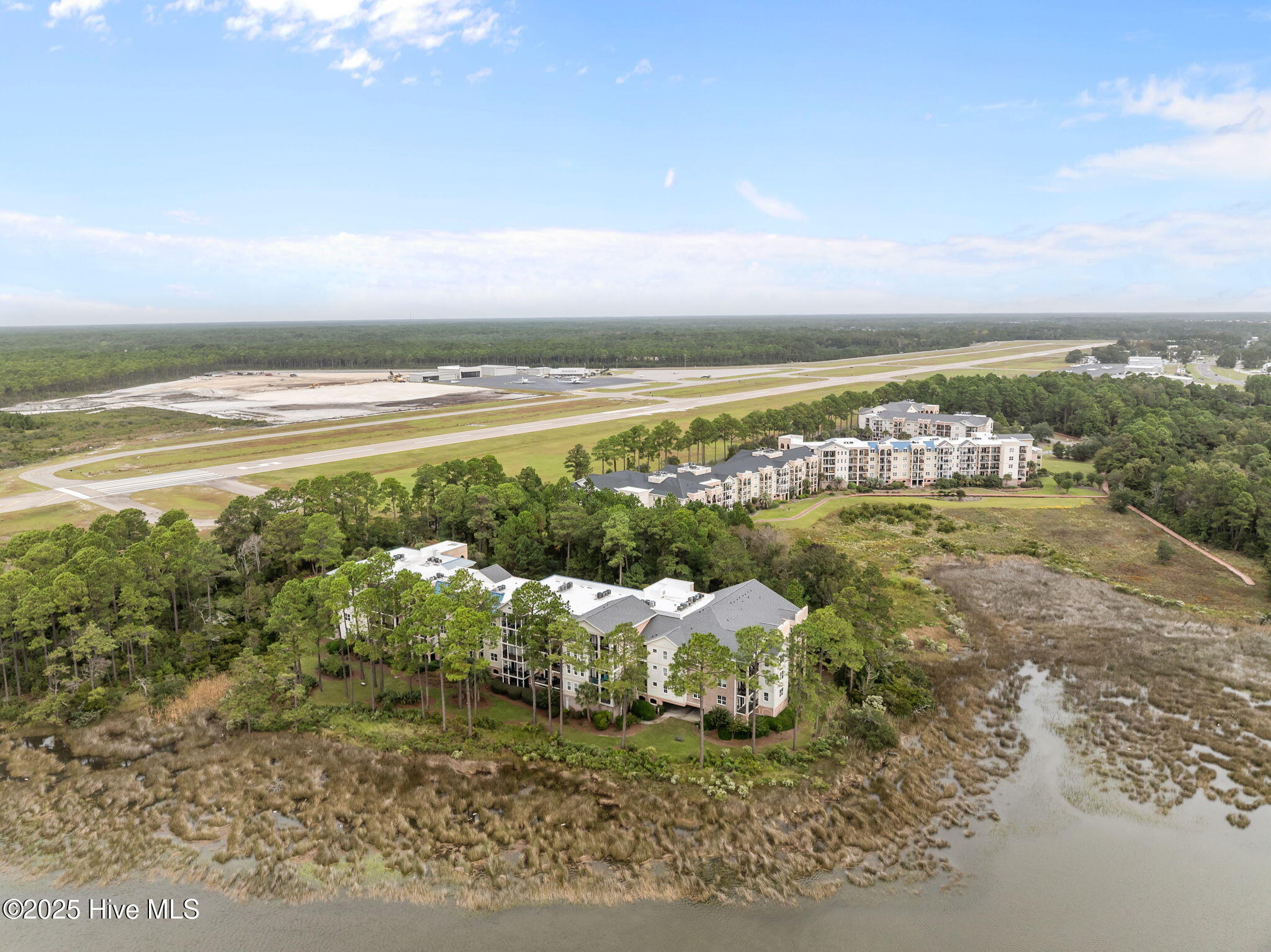 100535787 | Photo 48