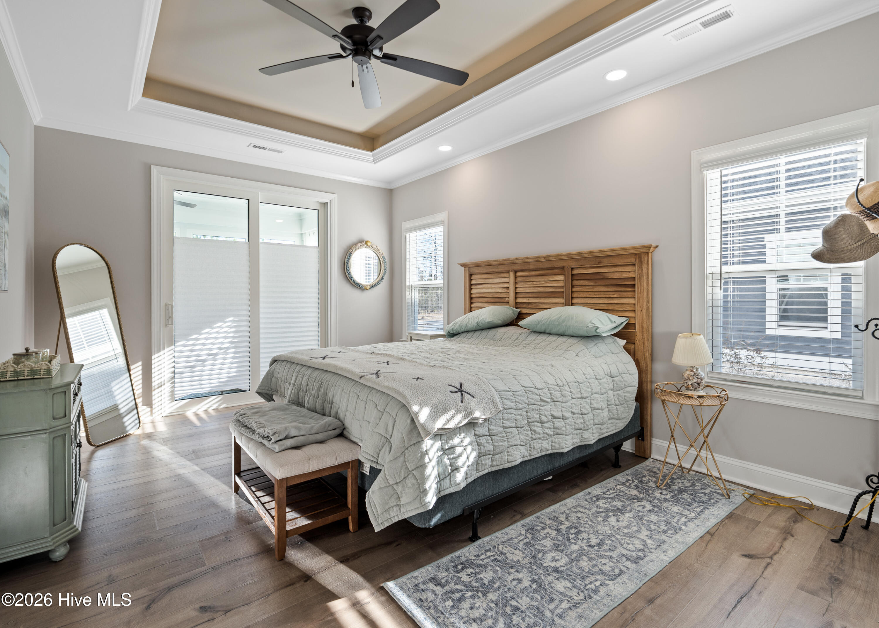 100547425 | Photo 27