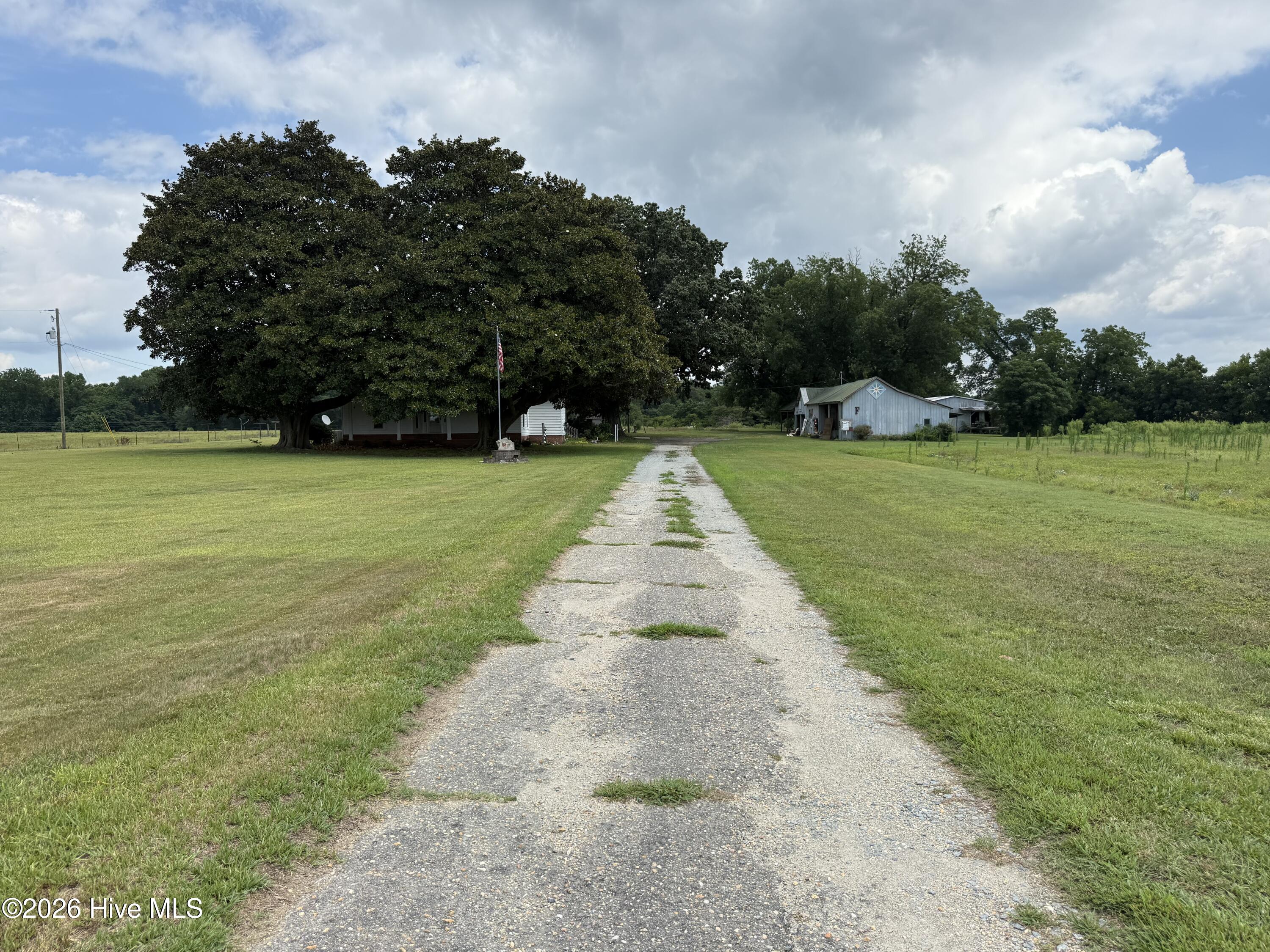 Homes for sale in Mount Olive, NC | 120 Farrior Rd, Mount Olive, NC 28365 | MLS# 100585259