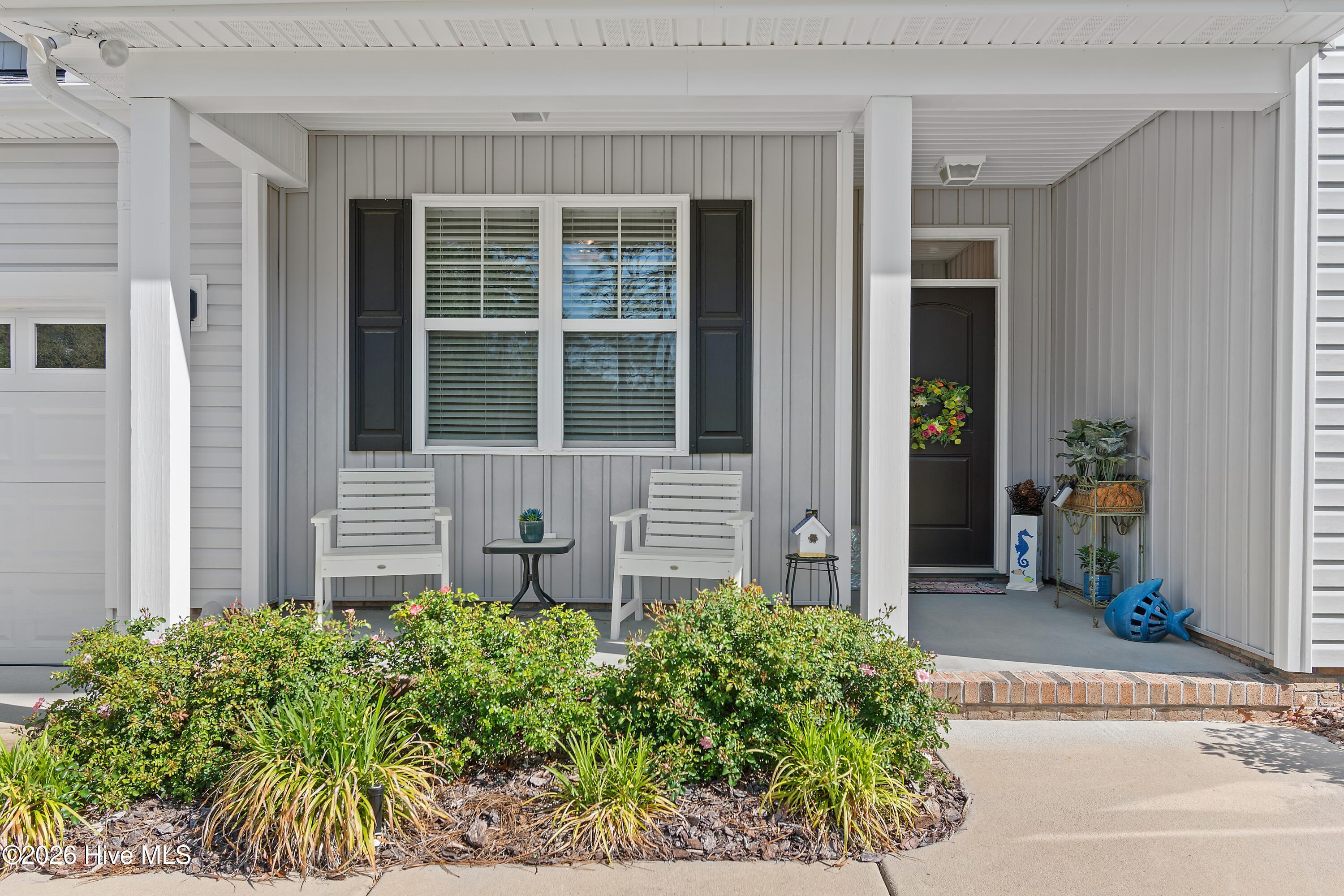 100568051 | Photo 43