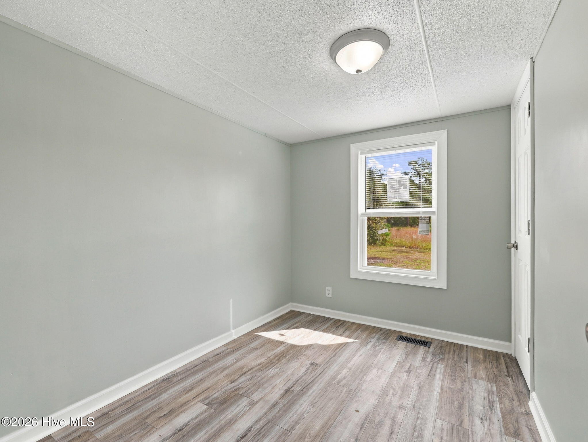322 N Winchester Lane,Hubert
