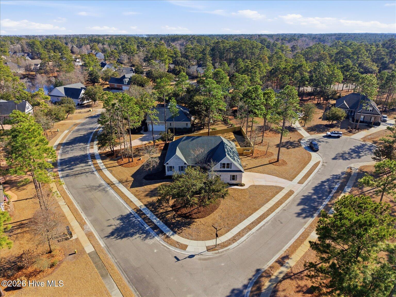 100550413 | Photo 30