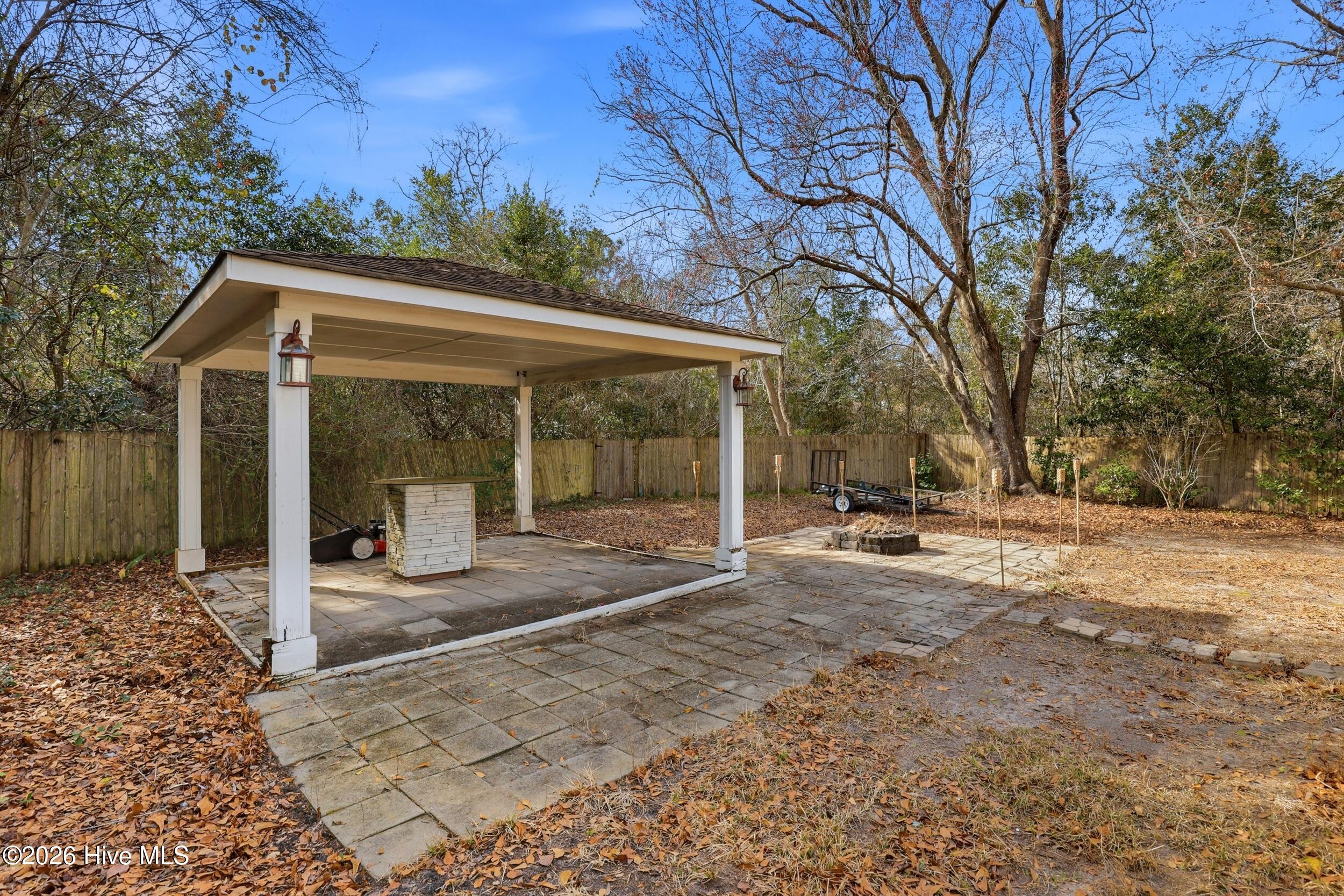 100558616 | Photo 33