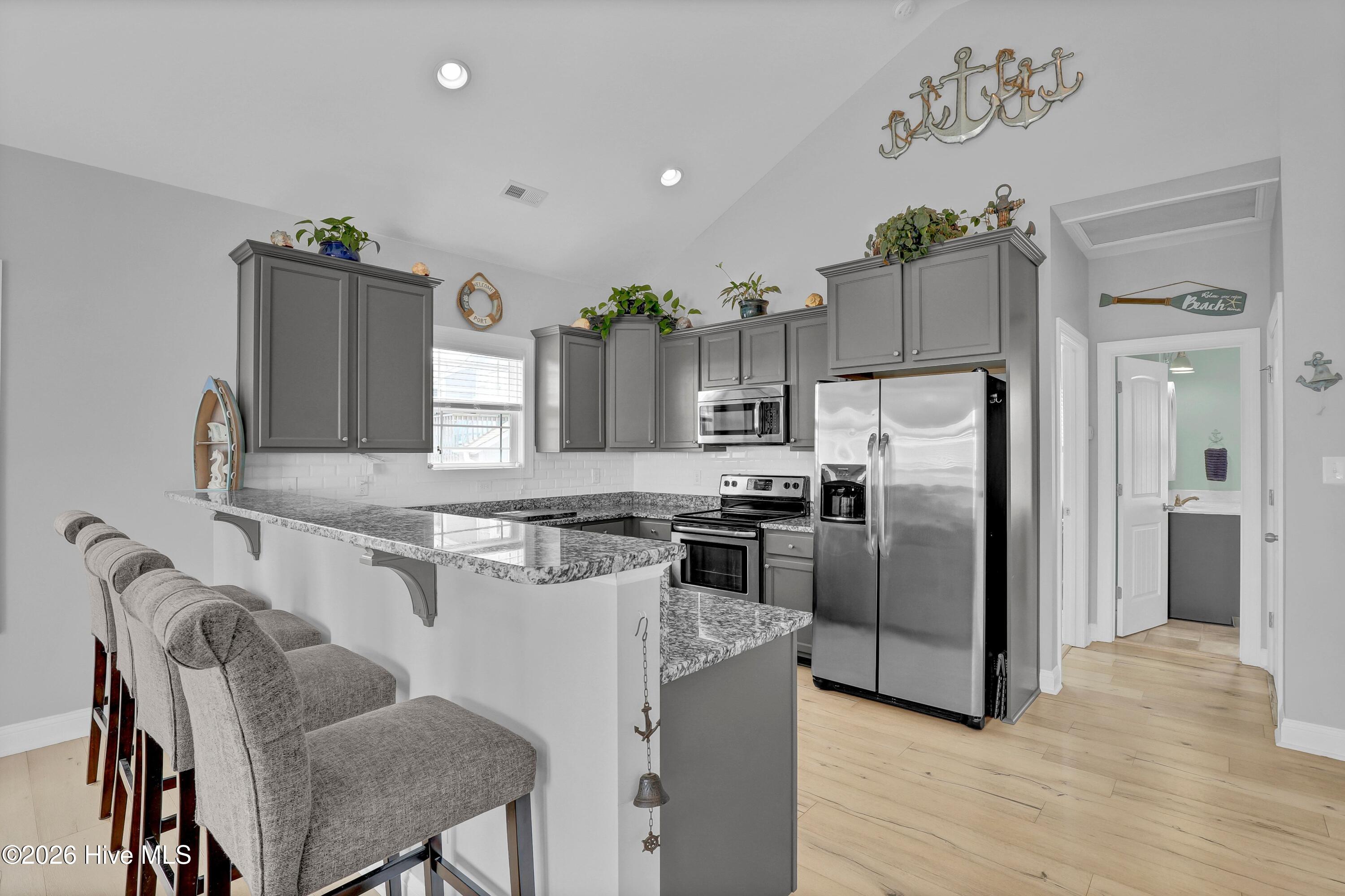 100564246 | Photo 11