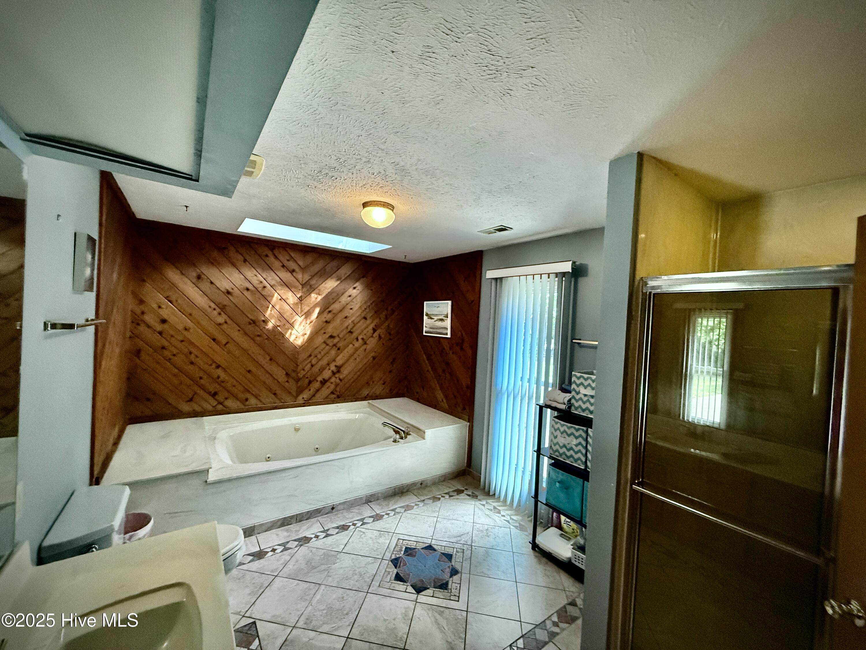 100518728 | Photo 13