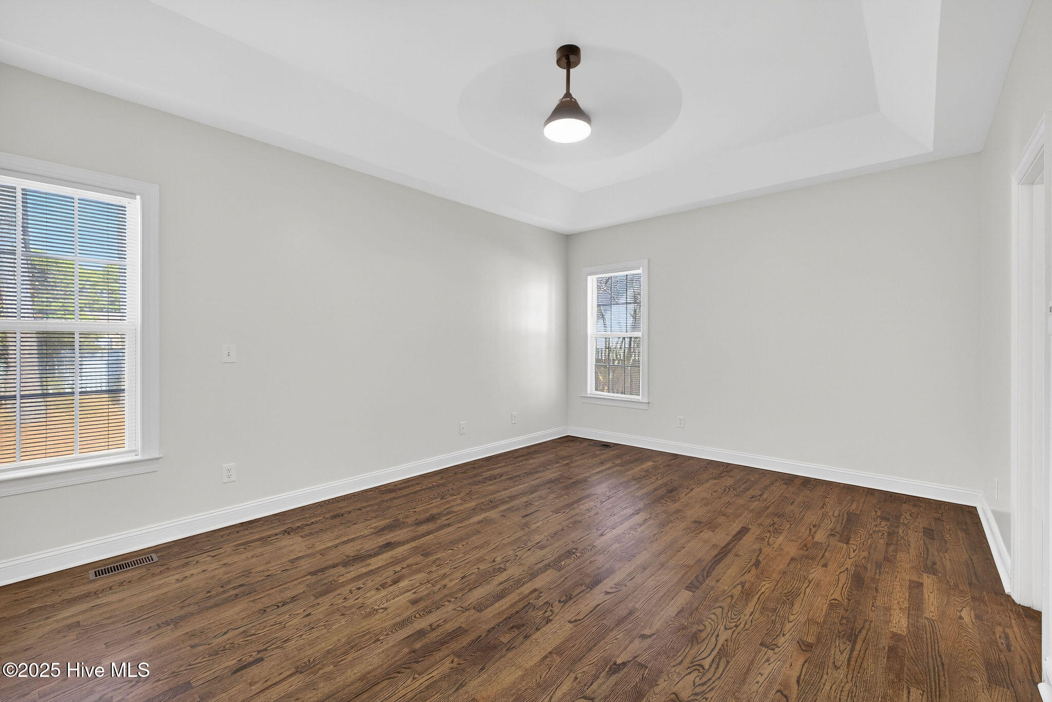 100544909 | Photo 17