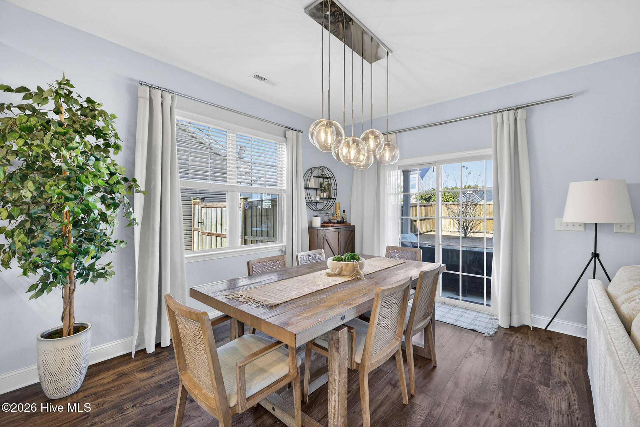 100552959 | Photo 13