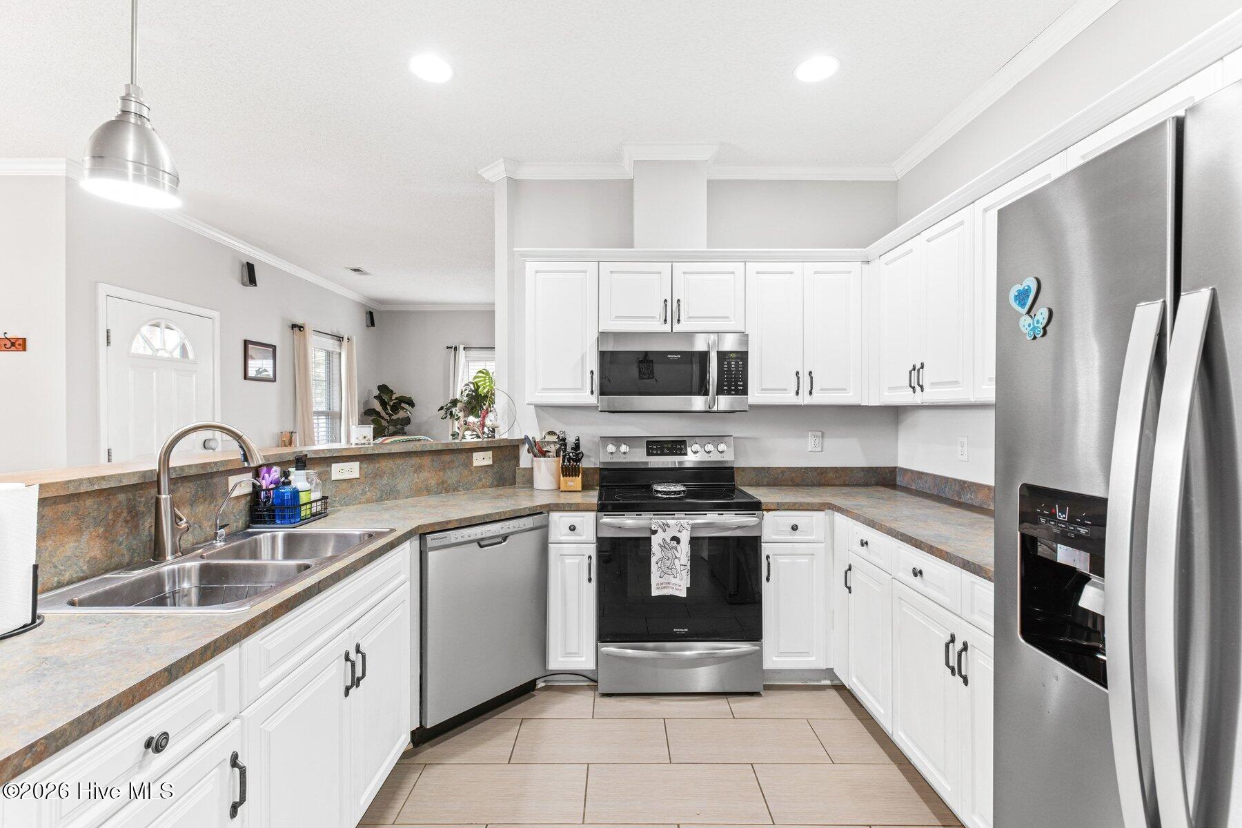 100557024 | Photo 12