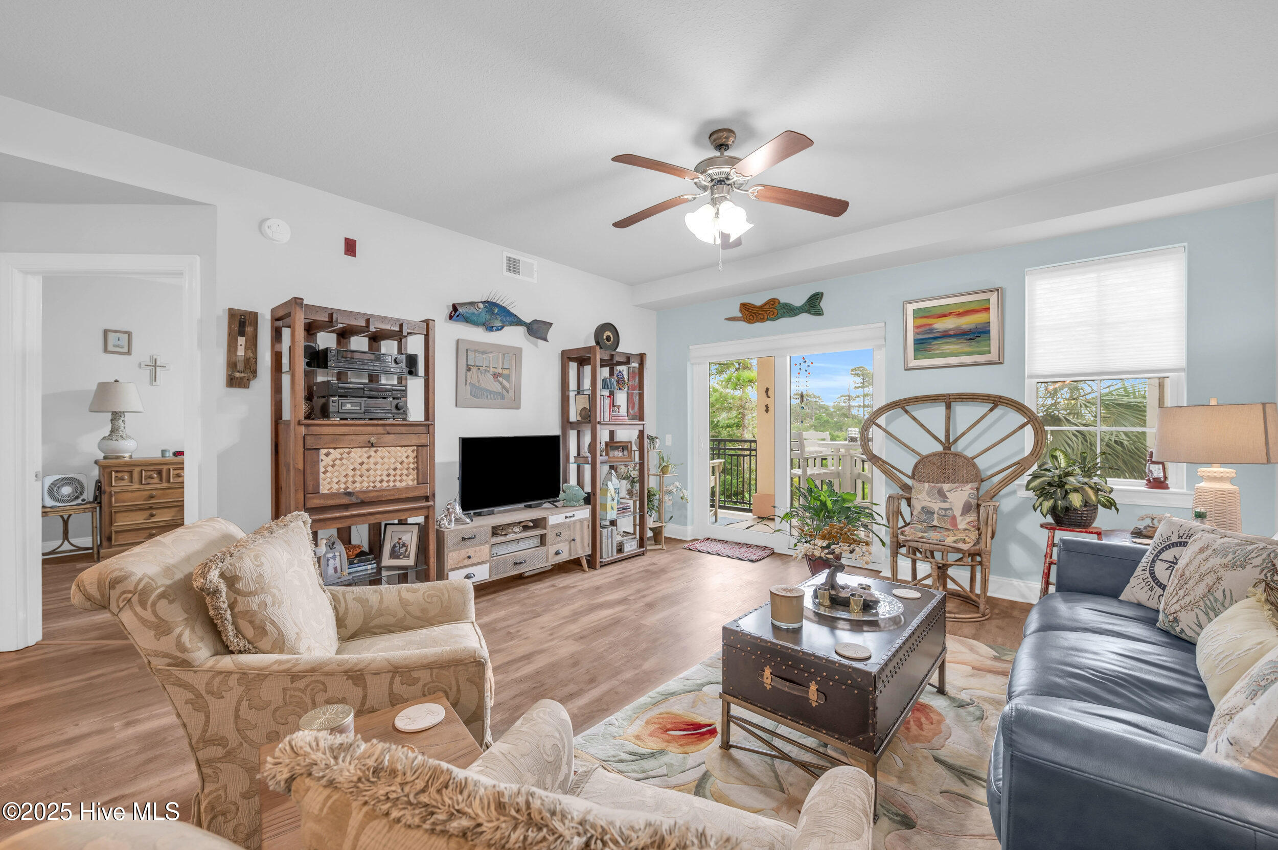 100519545 | Photo 10